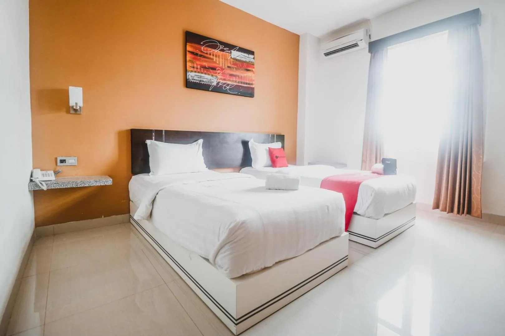 Bedroom, Bed in RedDoorz Plus near Universitas Negeri Makassar