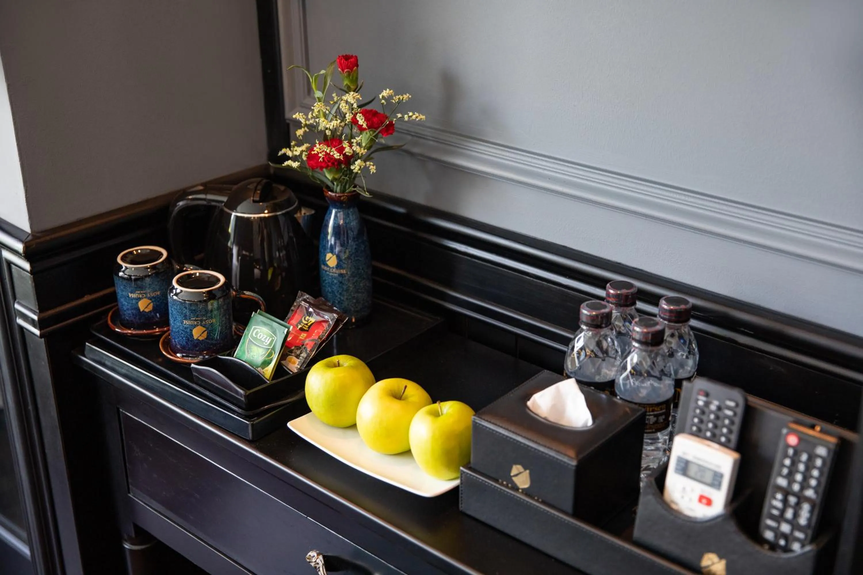 Food and drinks in Rosy Cruises