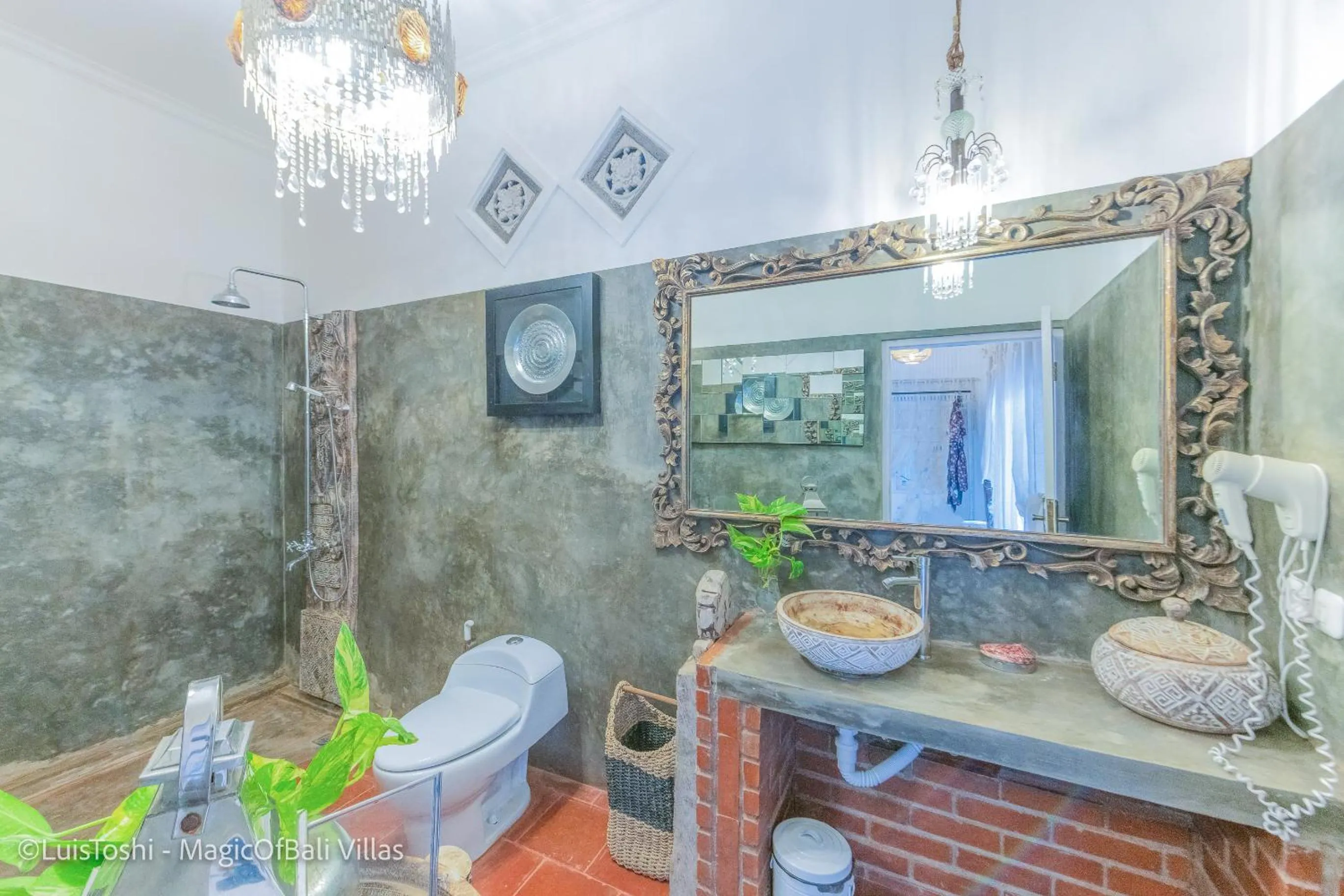 Bathroom in Smiling Cactus Villas Seminyak