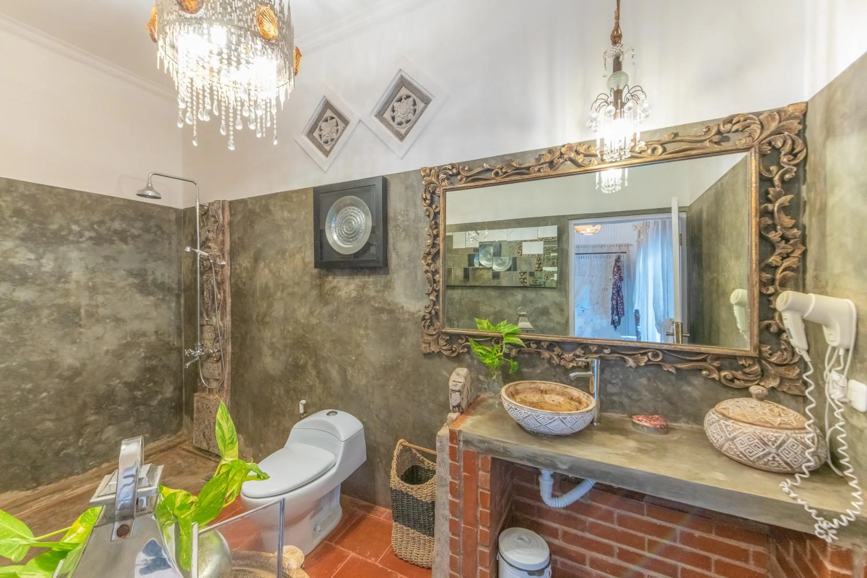 Shower in Smiling Cactus Villas Seminyak