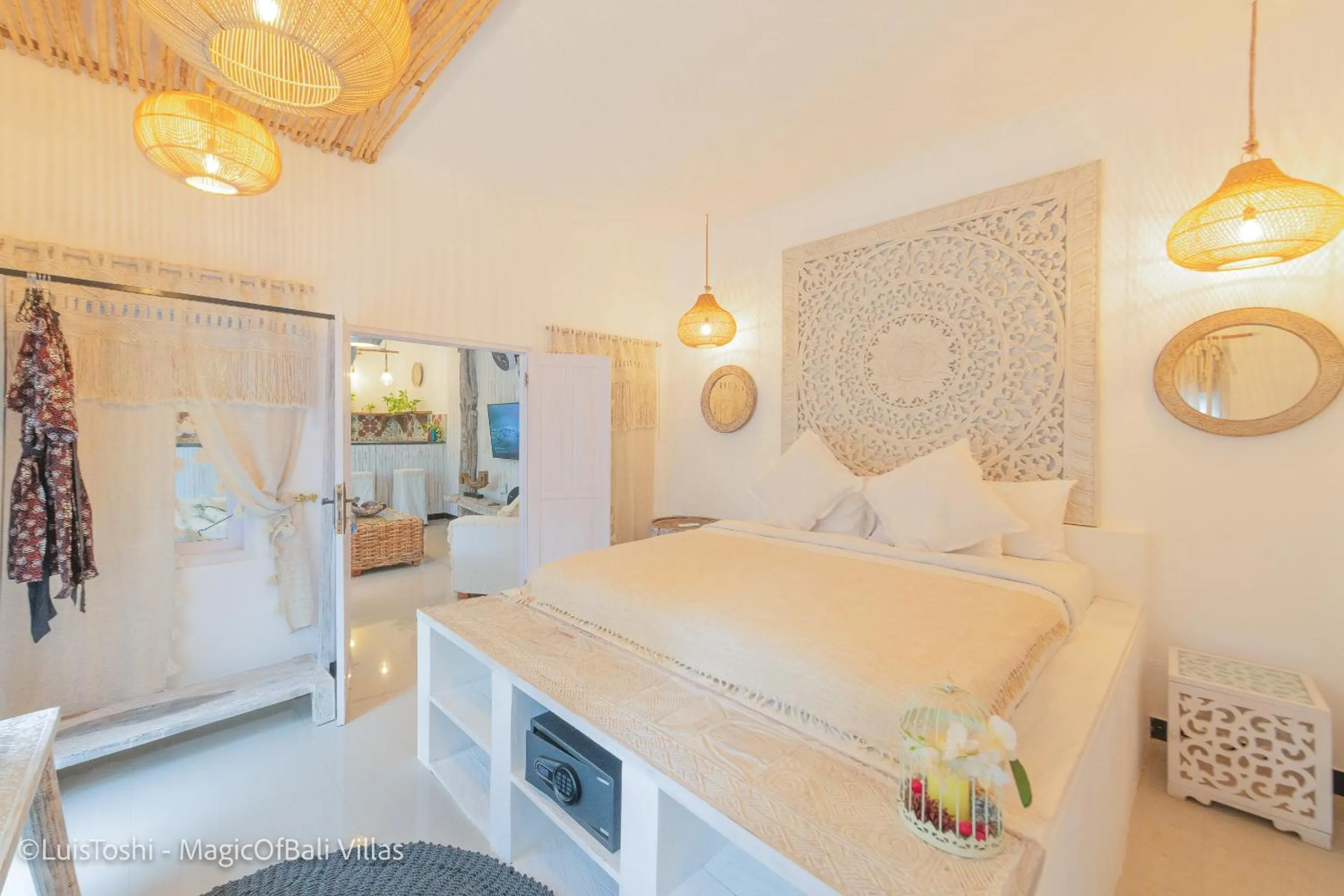 Bed in Smiling Cactus Villas Seminyak
