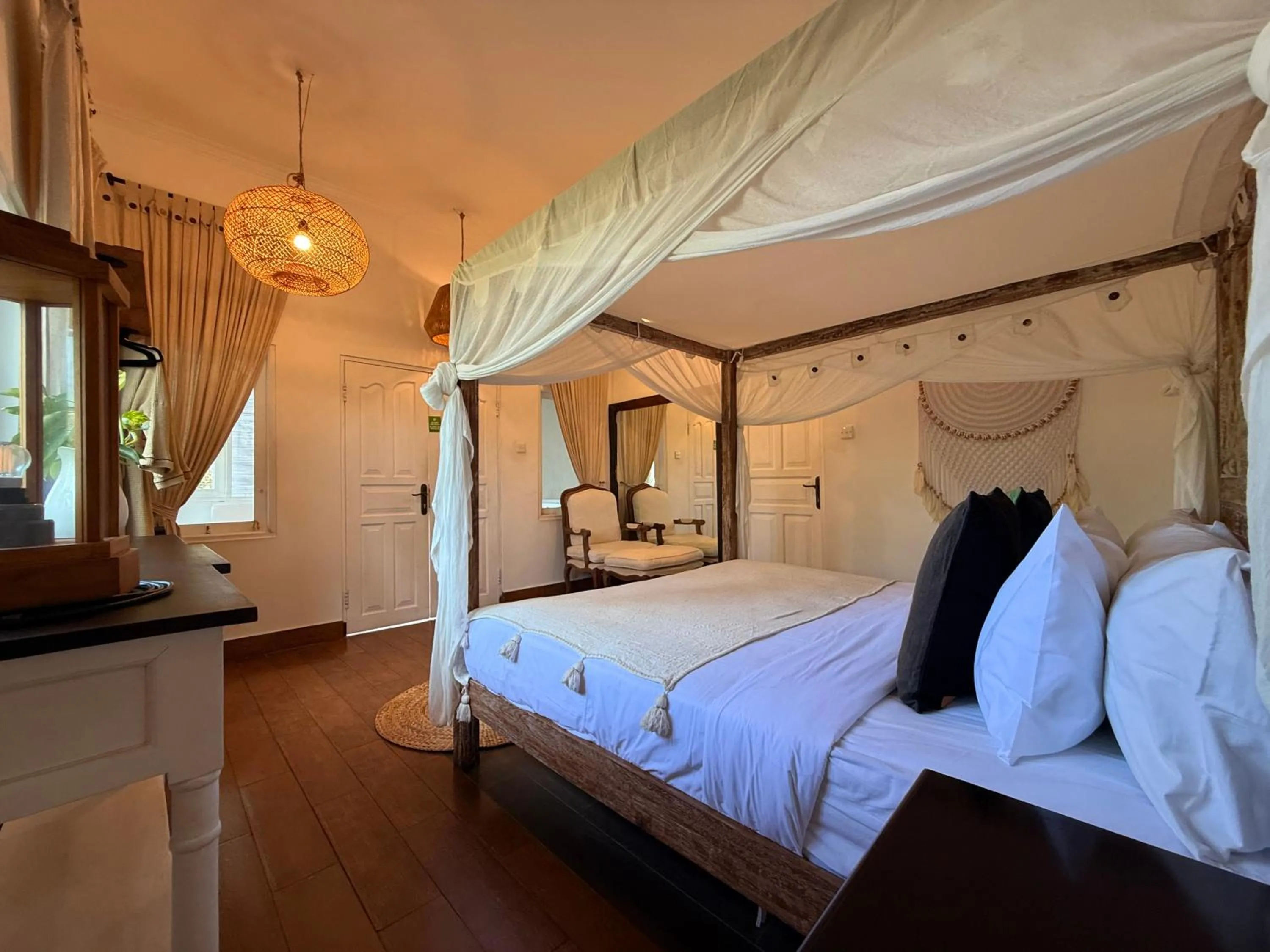 Bed in Smiling Cactus Villas Seminyak