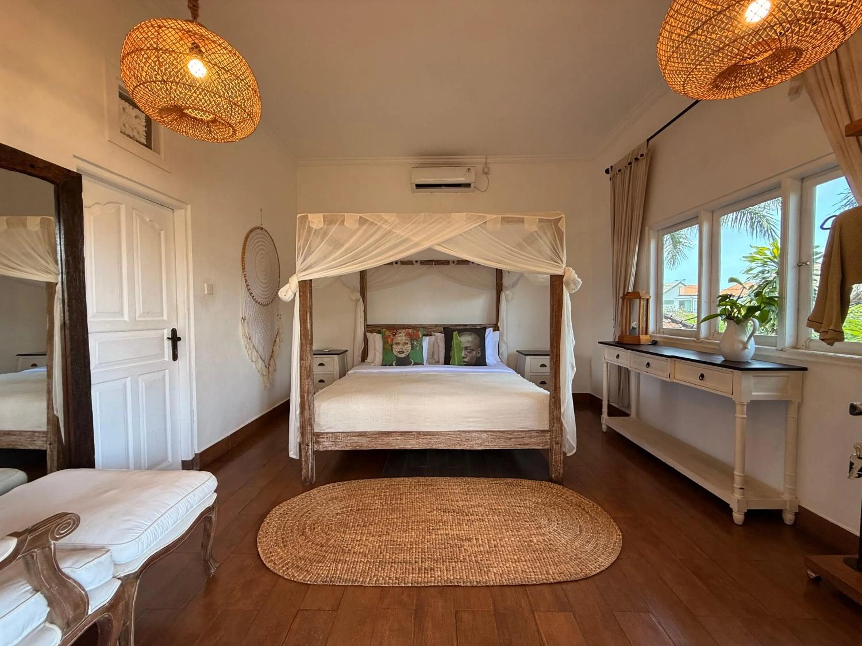 Bed in Smiling Cactus Villas Seminyak