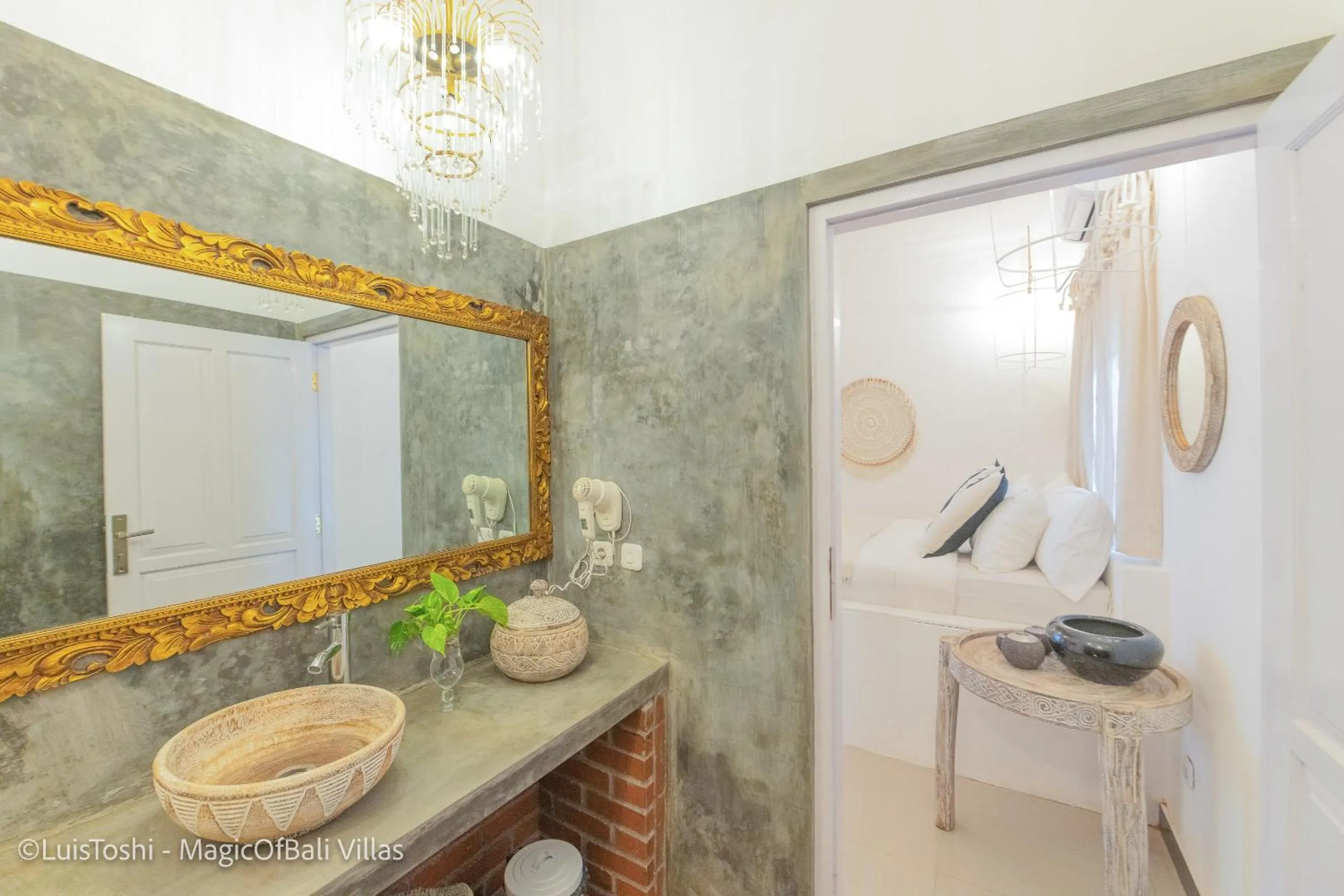 Bathroom in Smiling Cactus Villas Seminyak