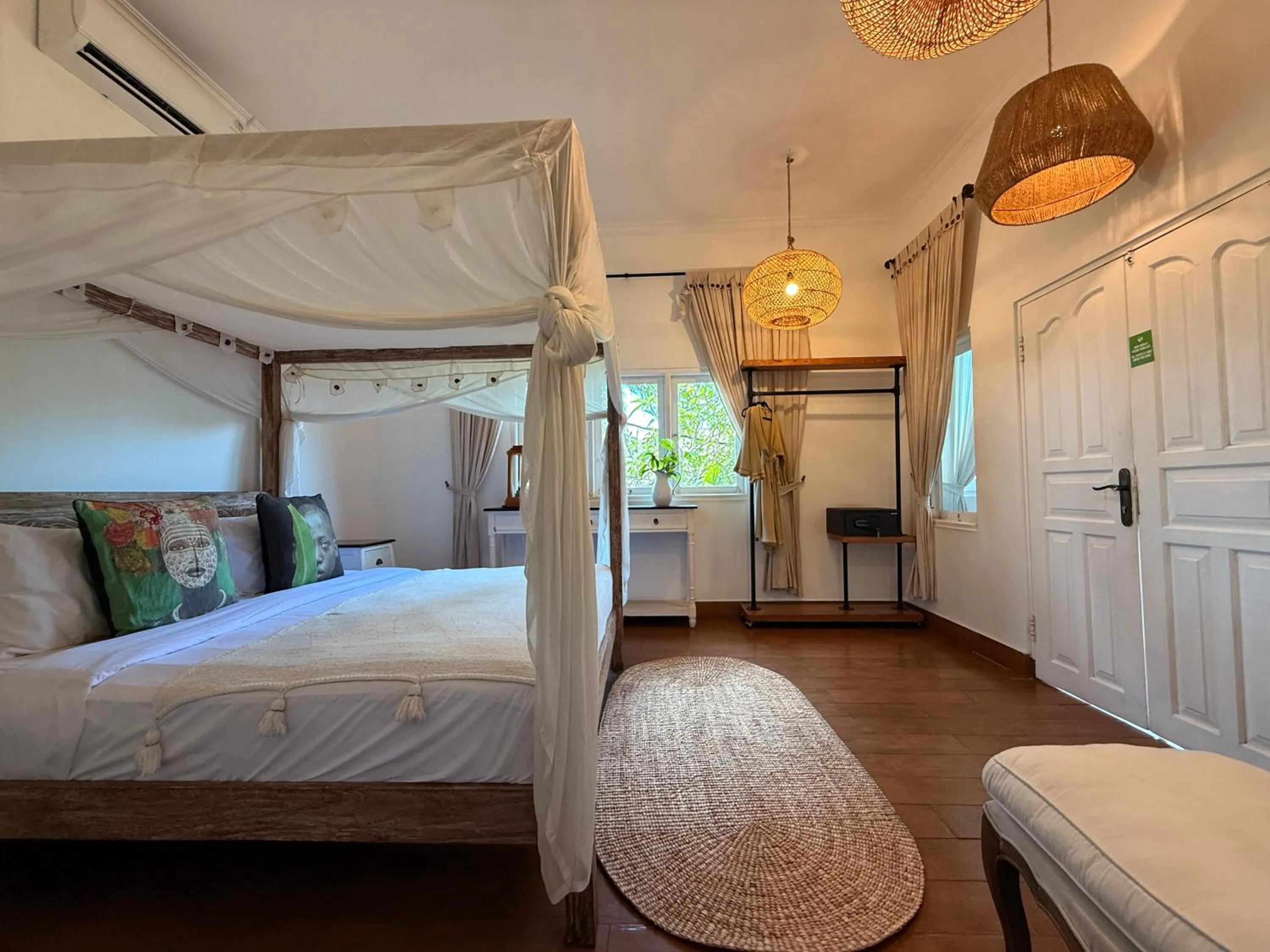 Bed in Smiling Cactus Villas Seminyak