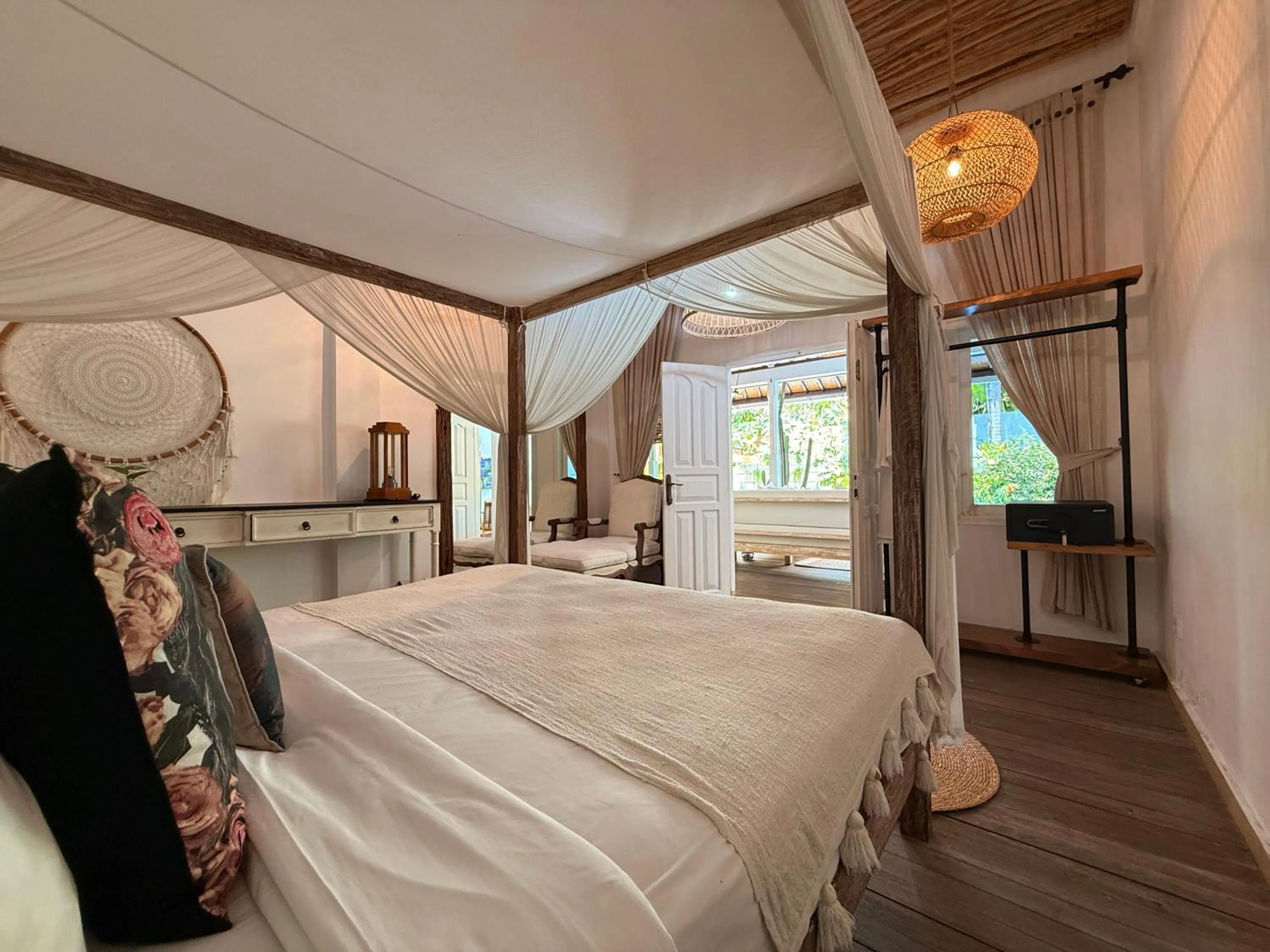 Bed in Smiling Cactus Villas Seminyak