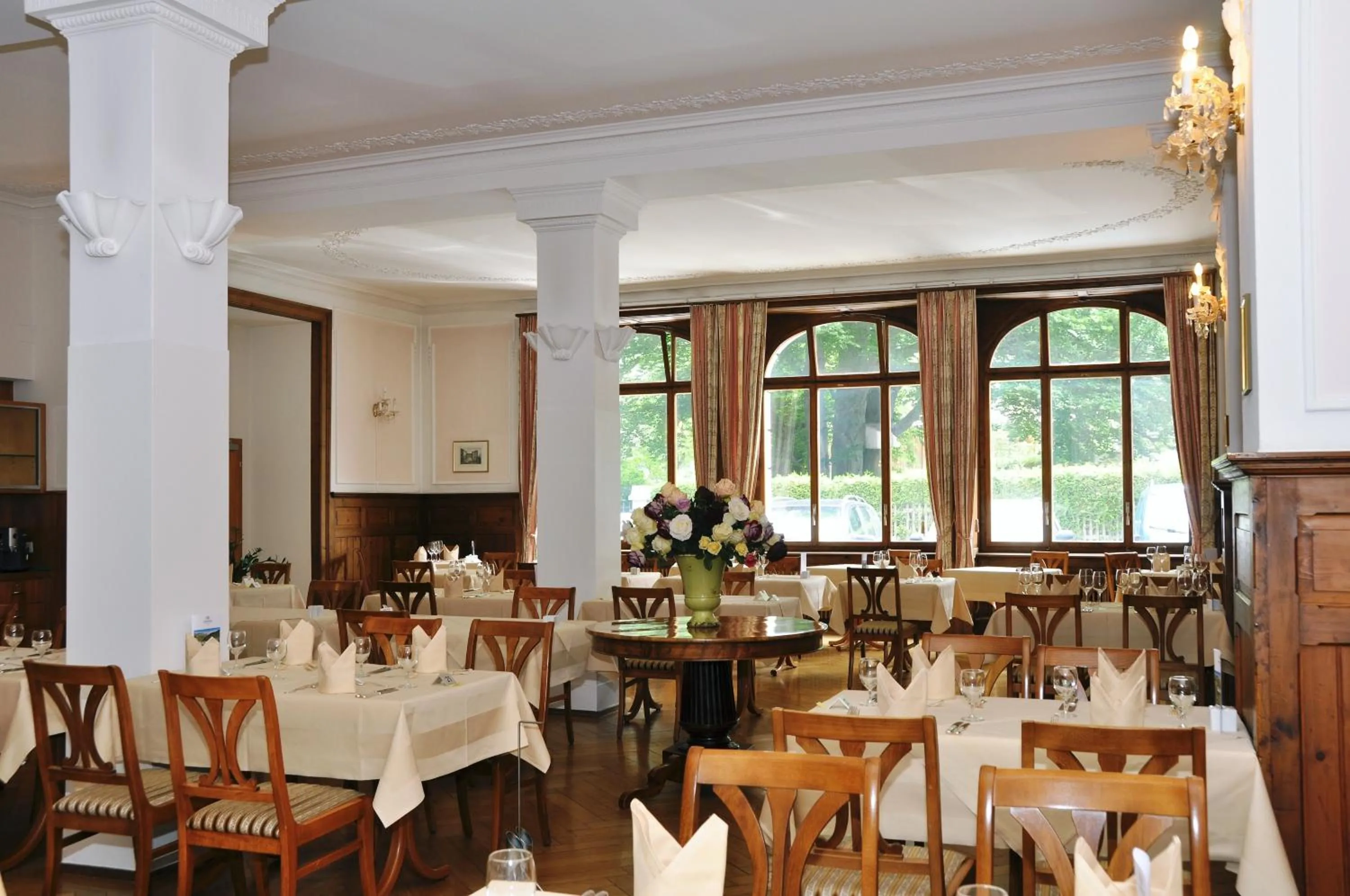 Restaurant/places to eat in Hotel Fravi