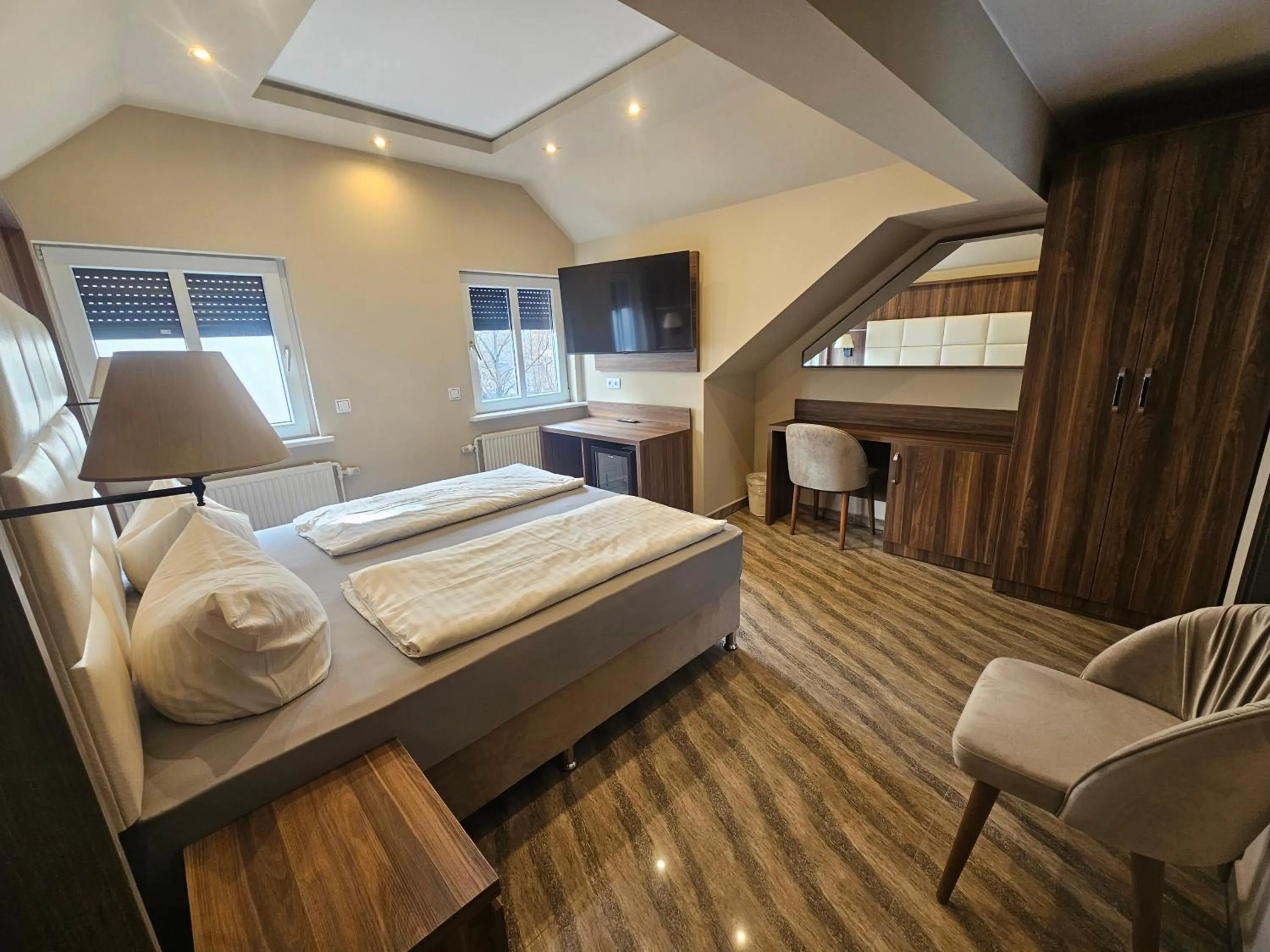 Bedroom, Bed in Hotel City Faber