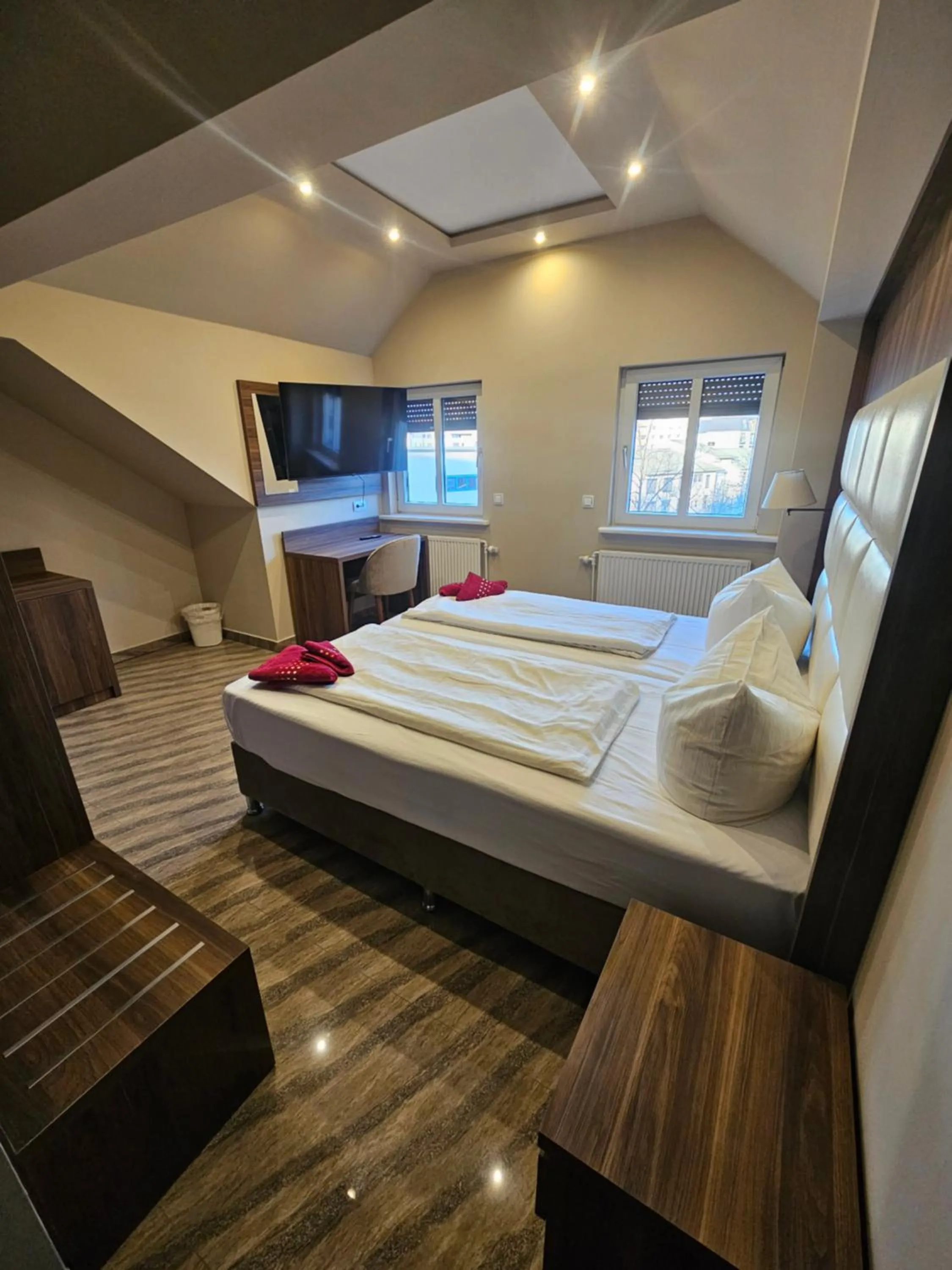 Bedroom, Bed in Hotel City Faber