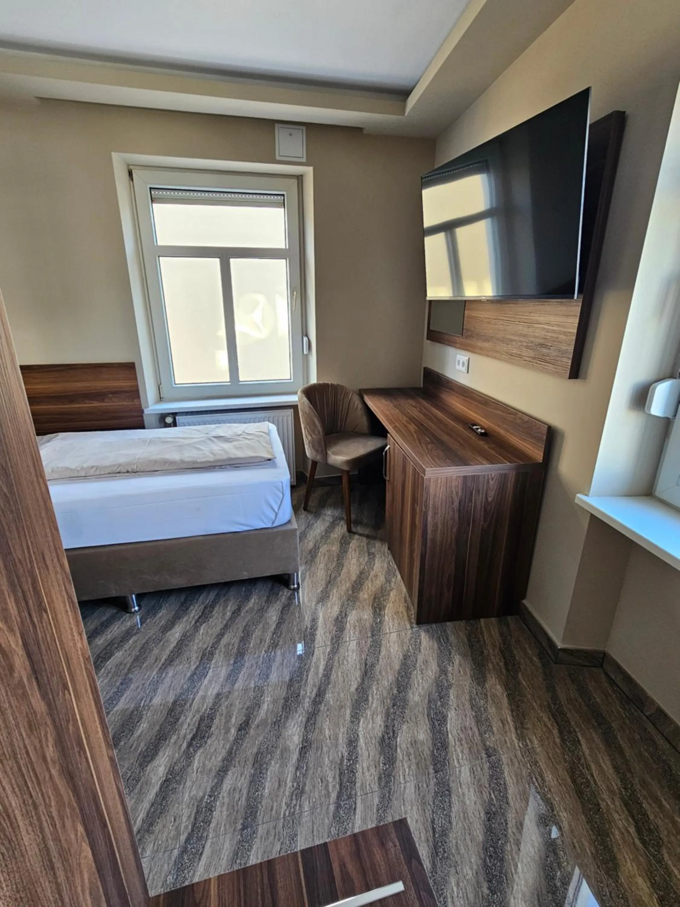 Bedroom, Bed in Hotel City Faber