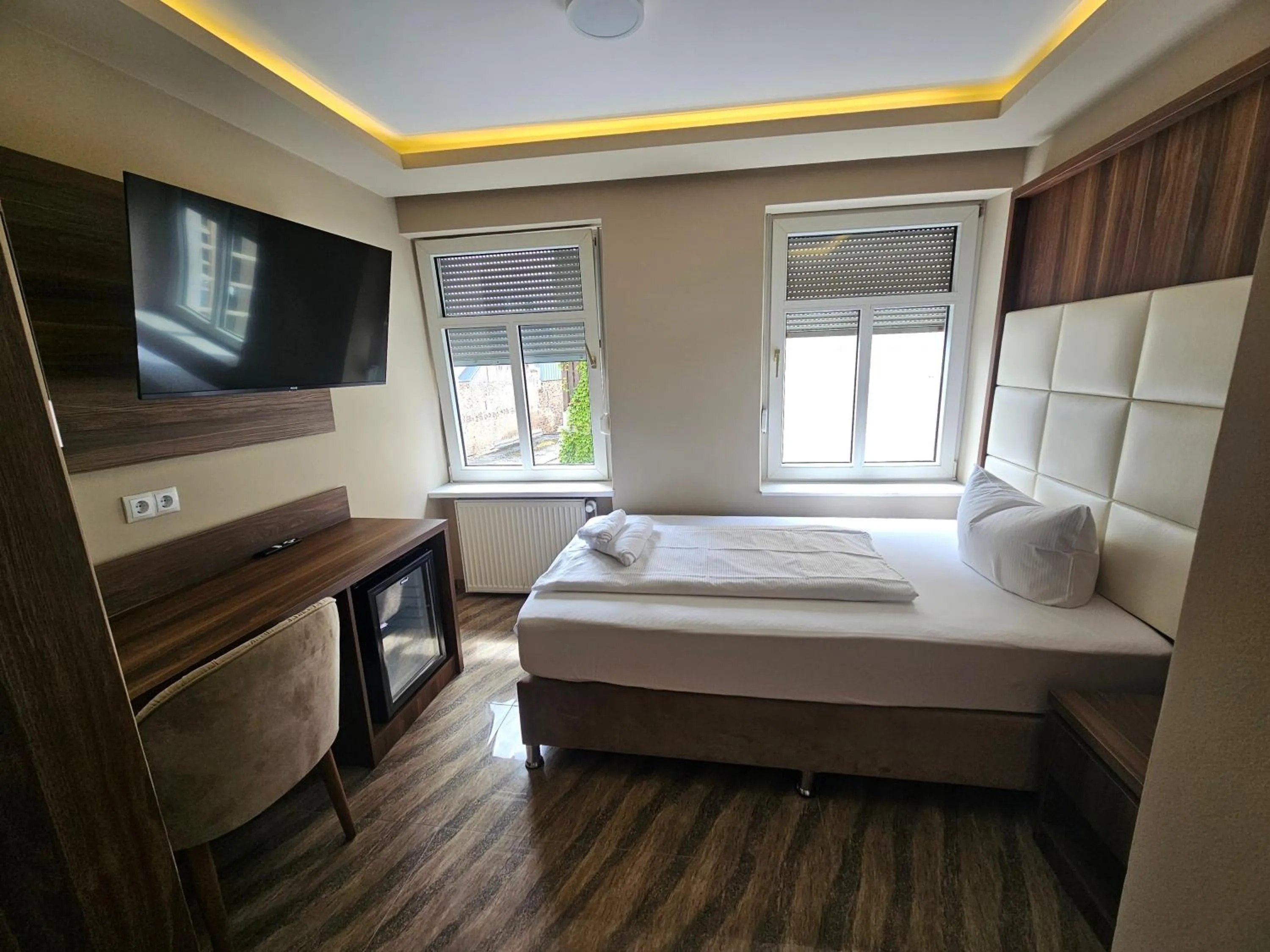 Photo of the whole room, Bed in Hotel City Faber