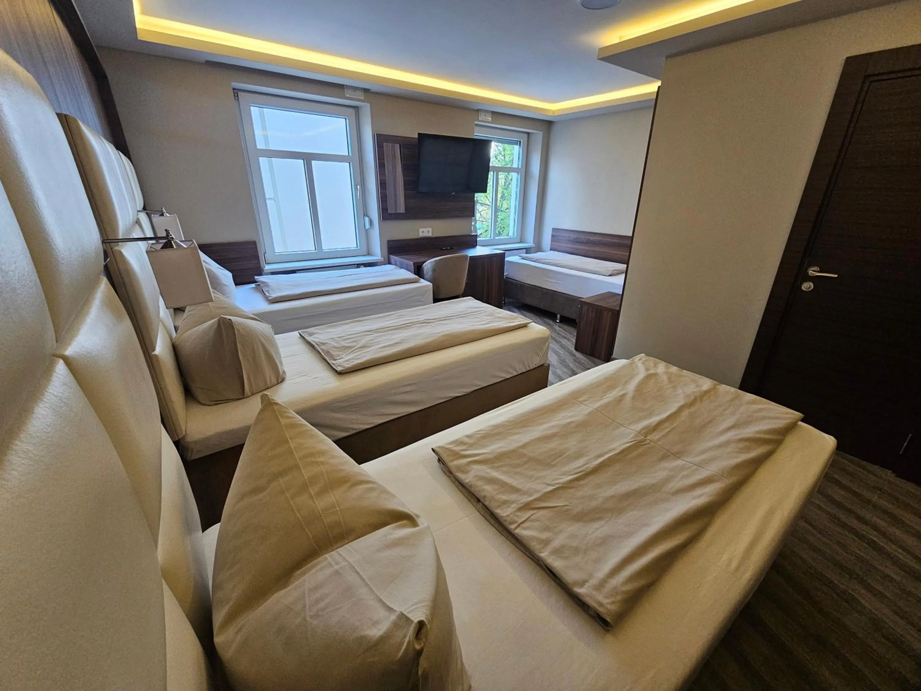 Photo of the whole room, Bed in Hotel City Faber