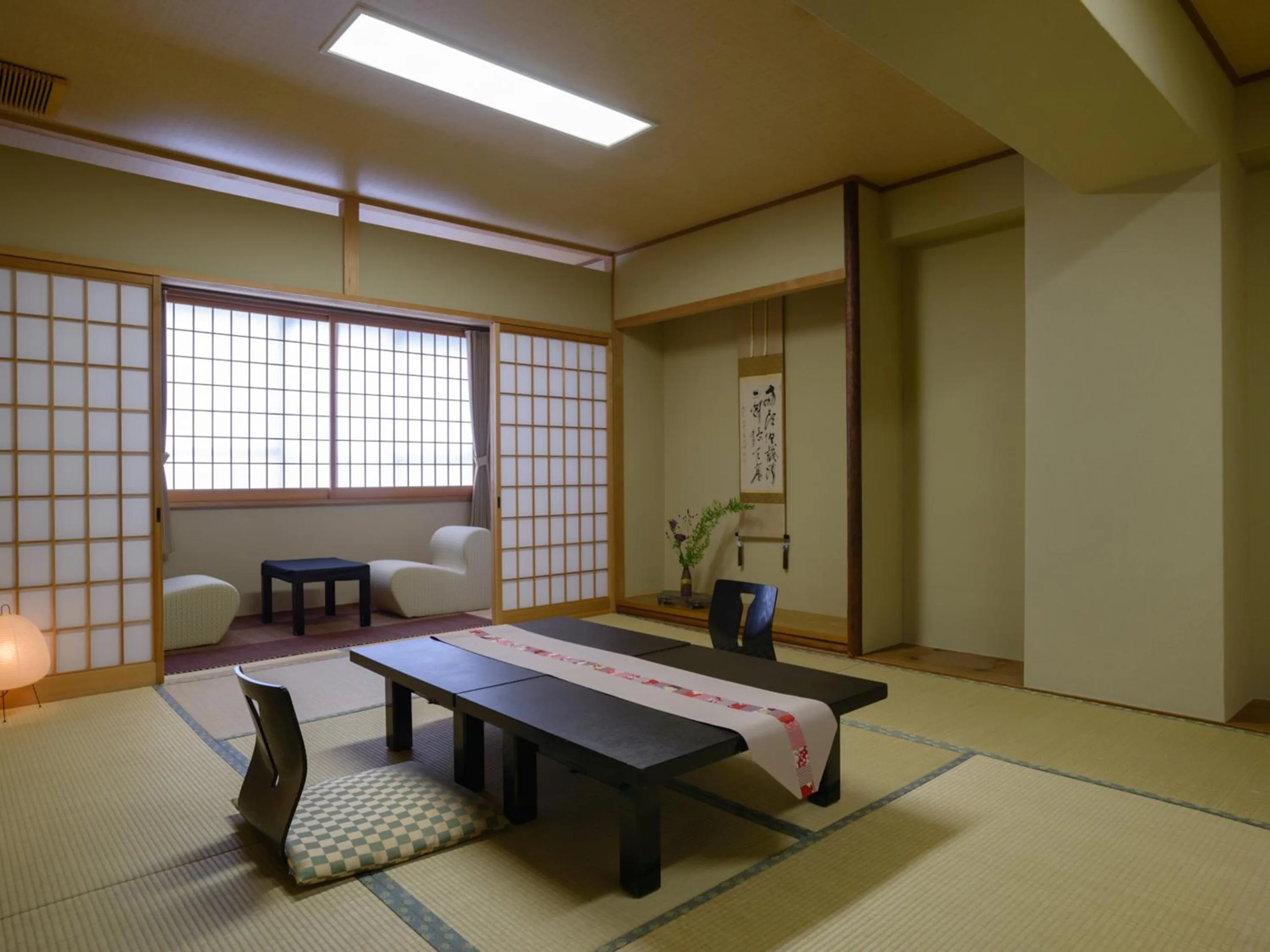 Photo of the whole room in Ryokan Kohro