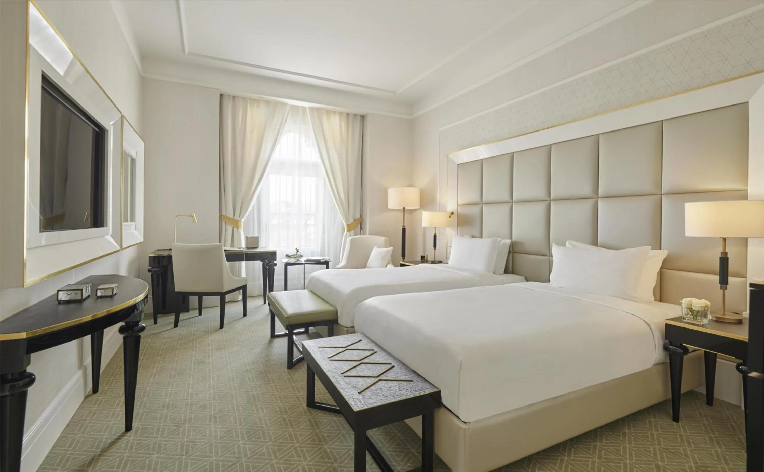 Bedroom, Bed in Párisi Udvar Hotel Budapest, part of Hyatt