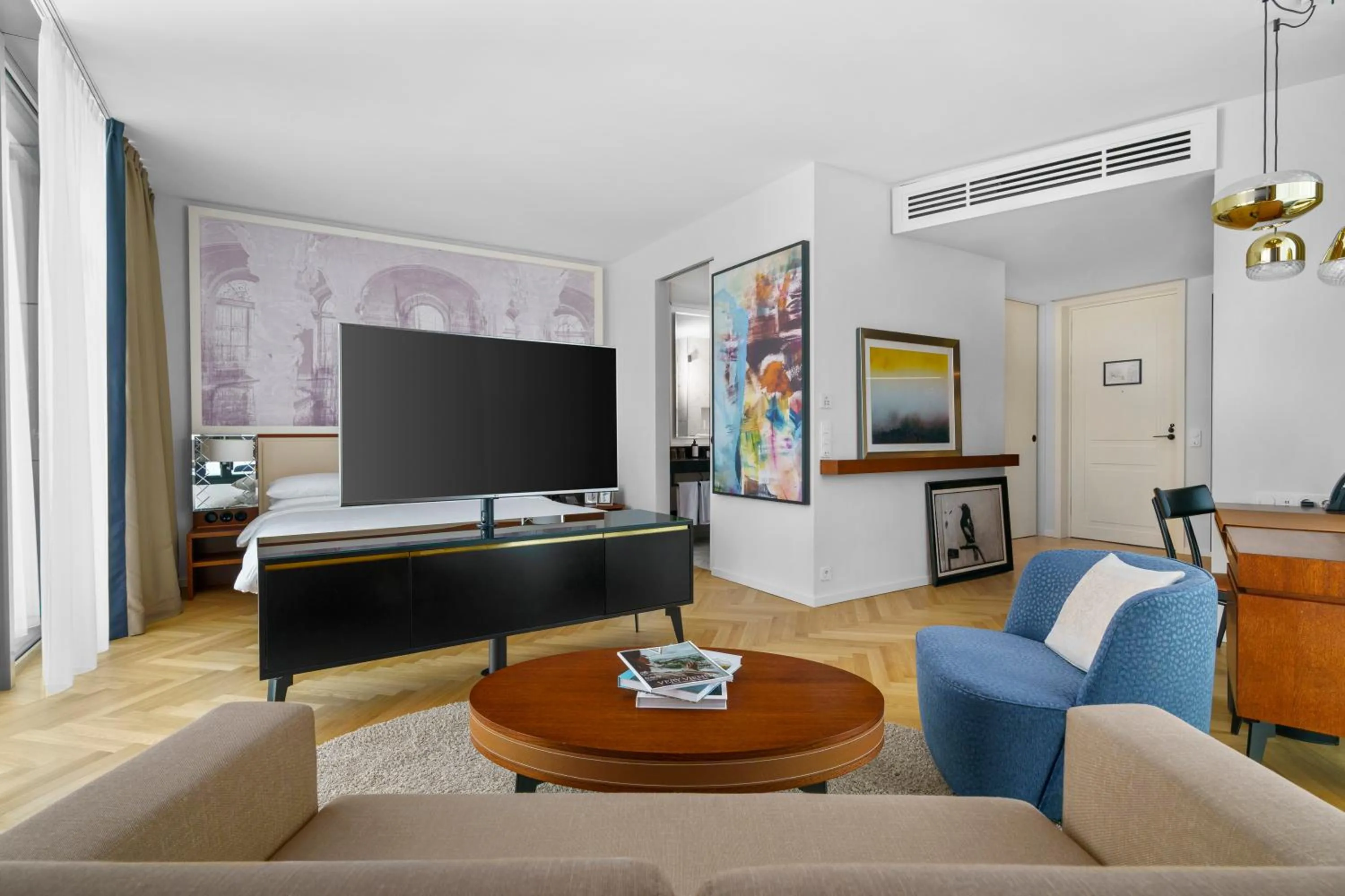 Living room in Andaz Vienna Am Belvedere, By Hyatt