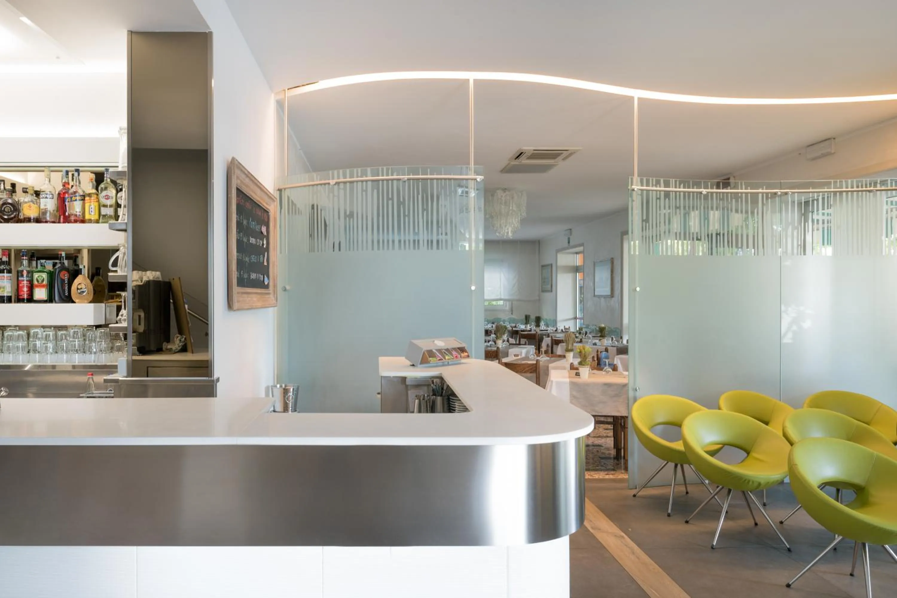 Restaurant/places to eat in Hotel Donegal