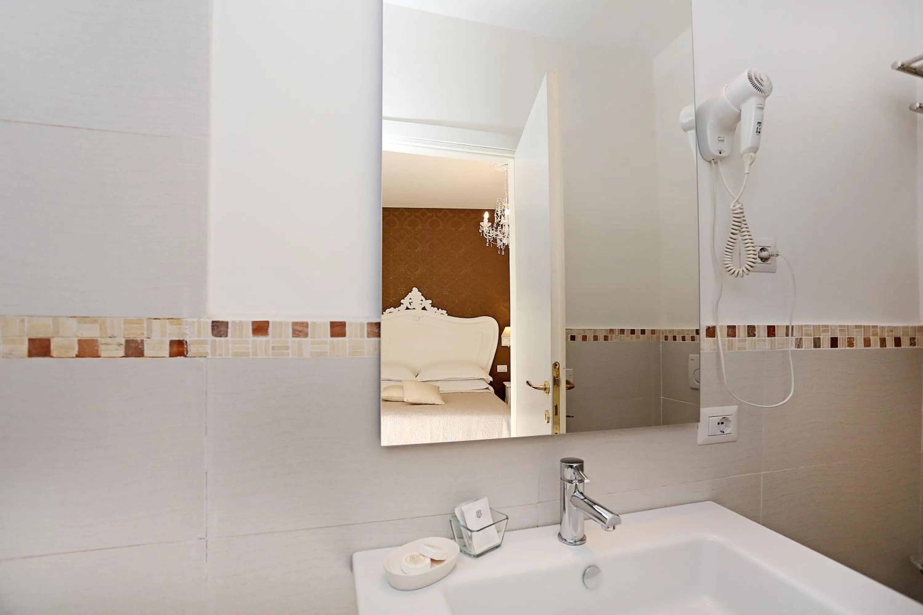 Bathroom in Daplace - HQH Colosseo