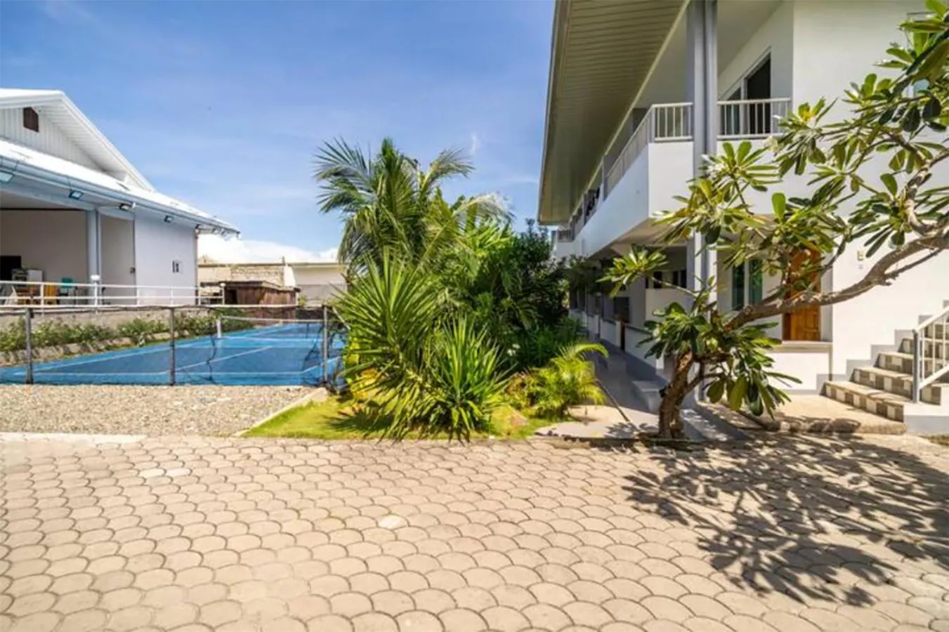 Area and facilities in Beyond Island