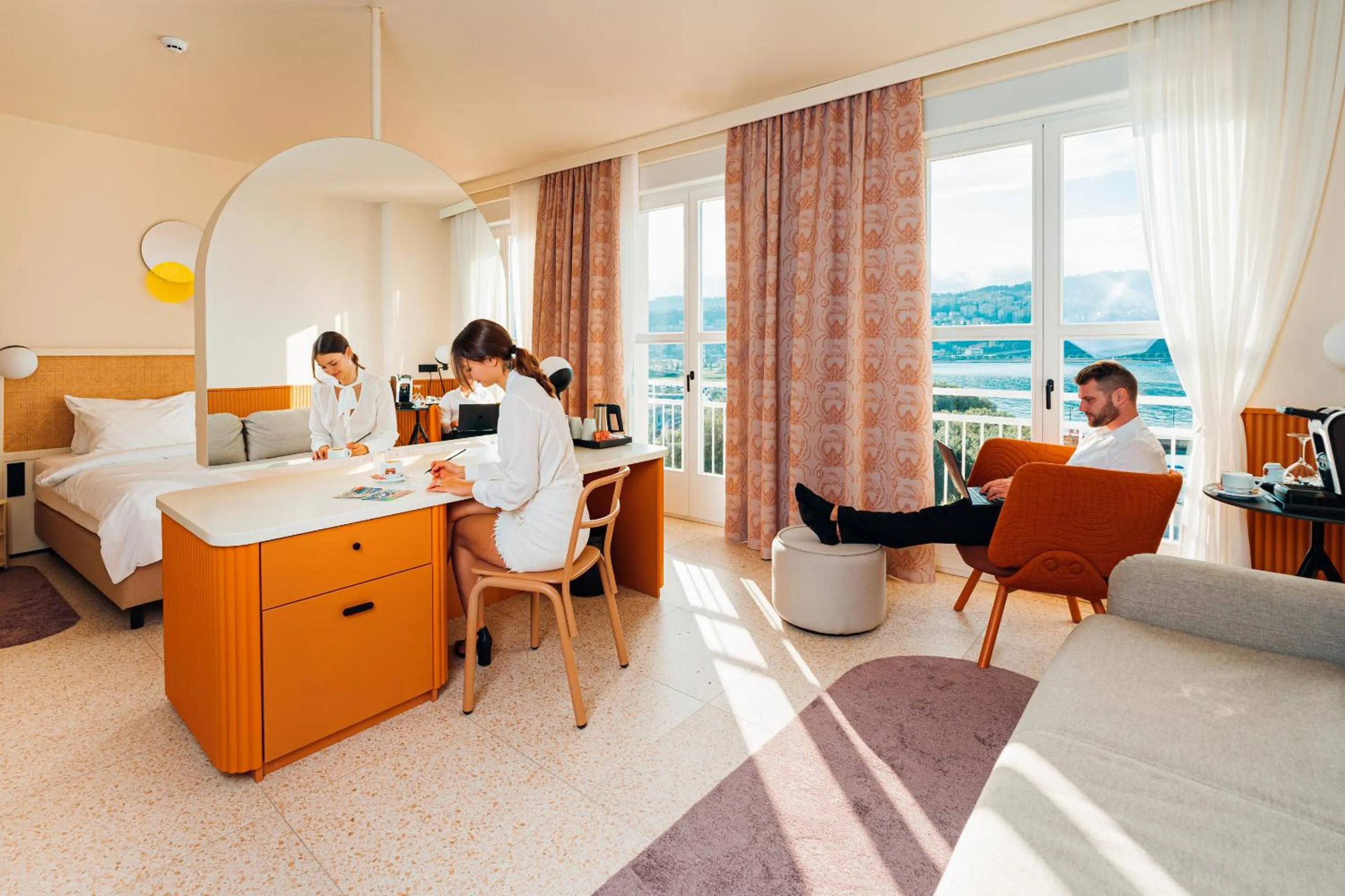 Bed in Hotel Grand Koper