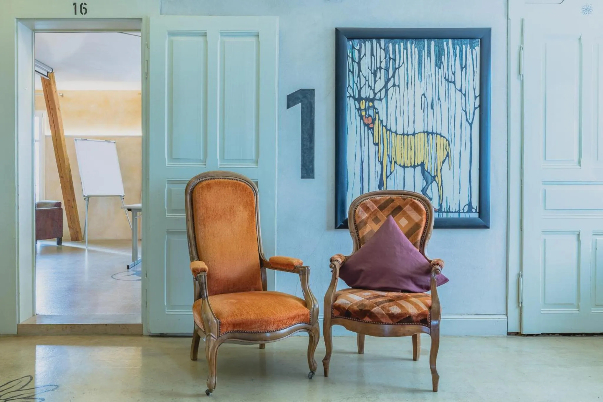 Seating area, Bed in Apart Hotel Wetterhorn