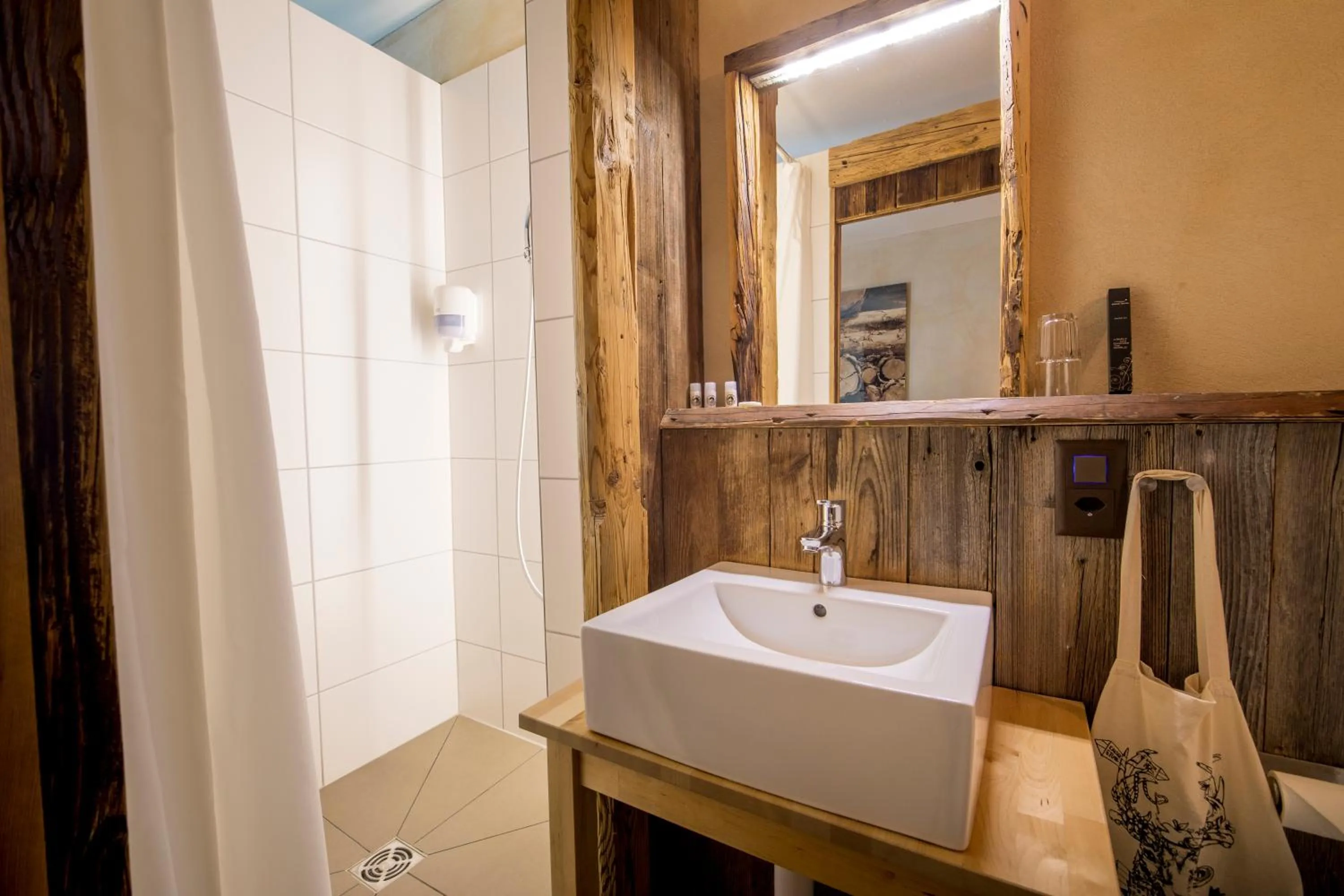 Bathroom in Apart Hotel Wetterhorn