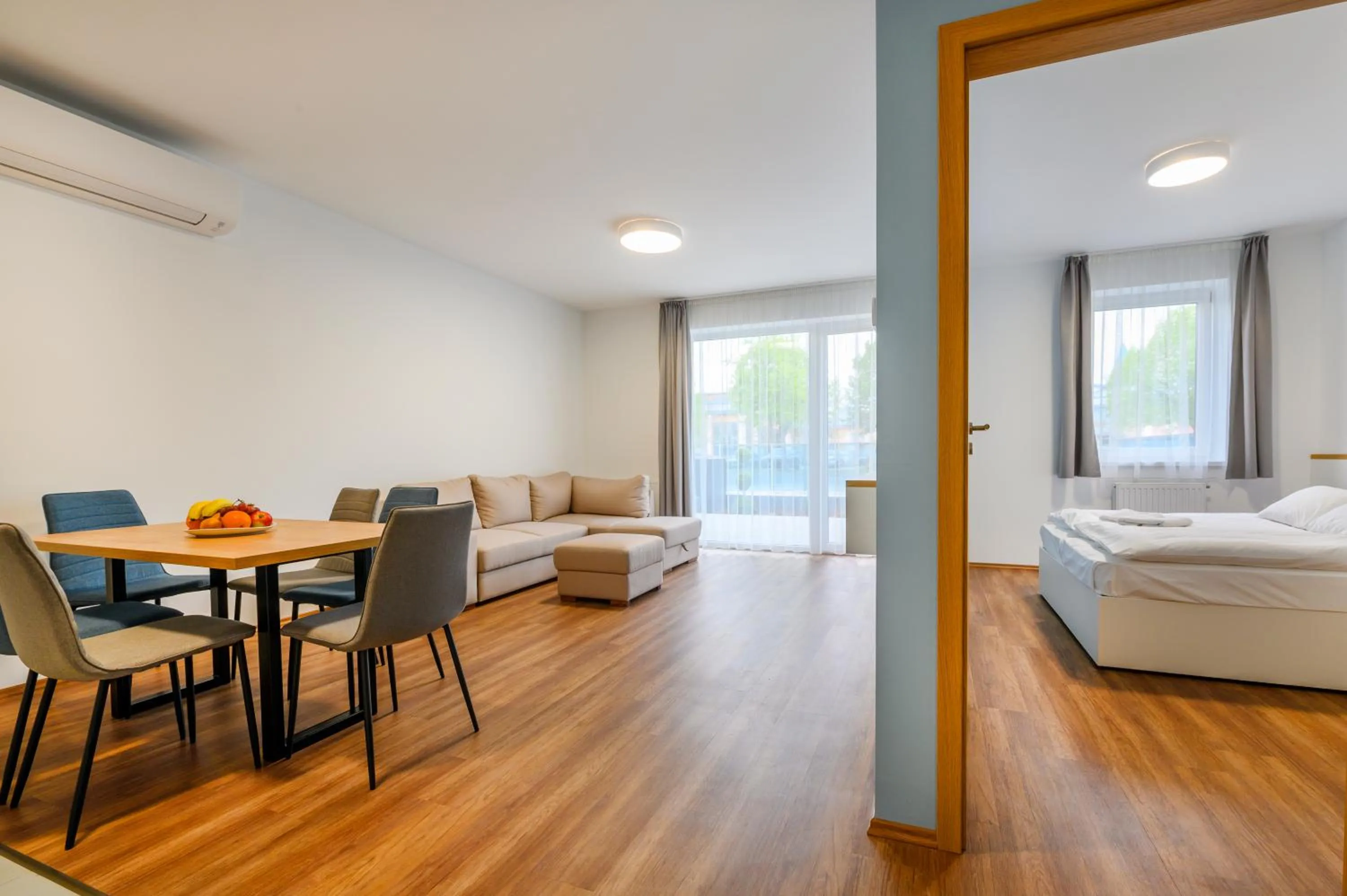 Balcony/Terrace, Bed in Berill Suites