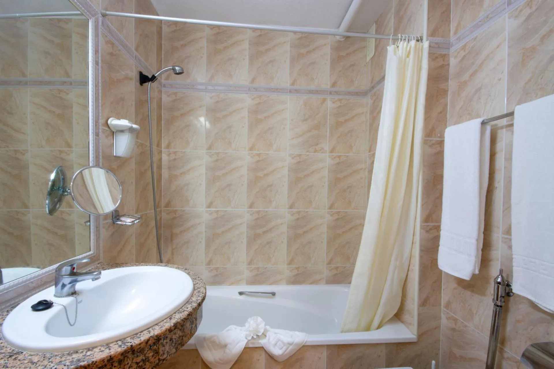 Bathroom in Apartamentos Pez Azul