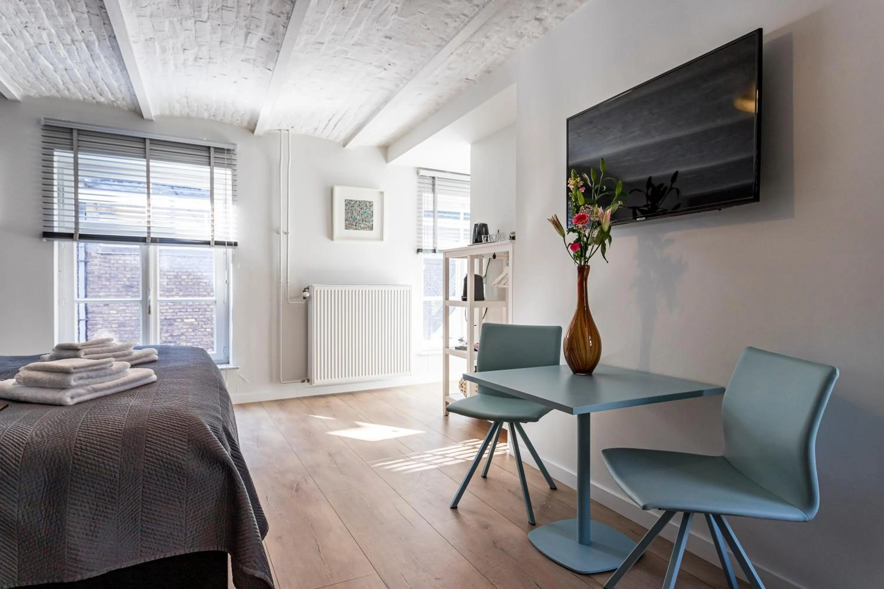 Bedroom, Bed in B&B Gracht 62