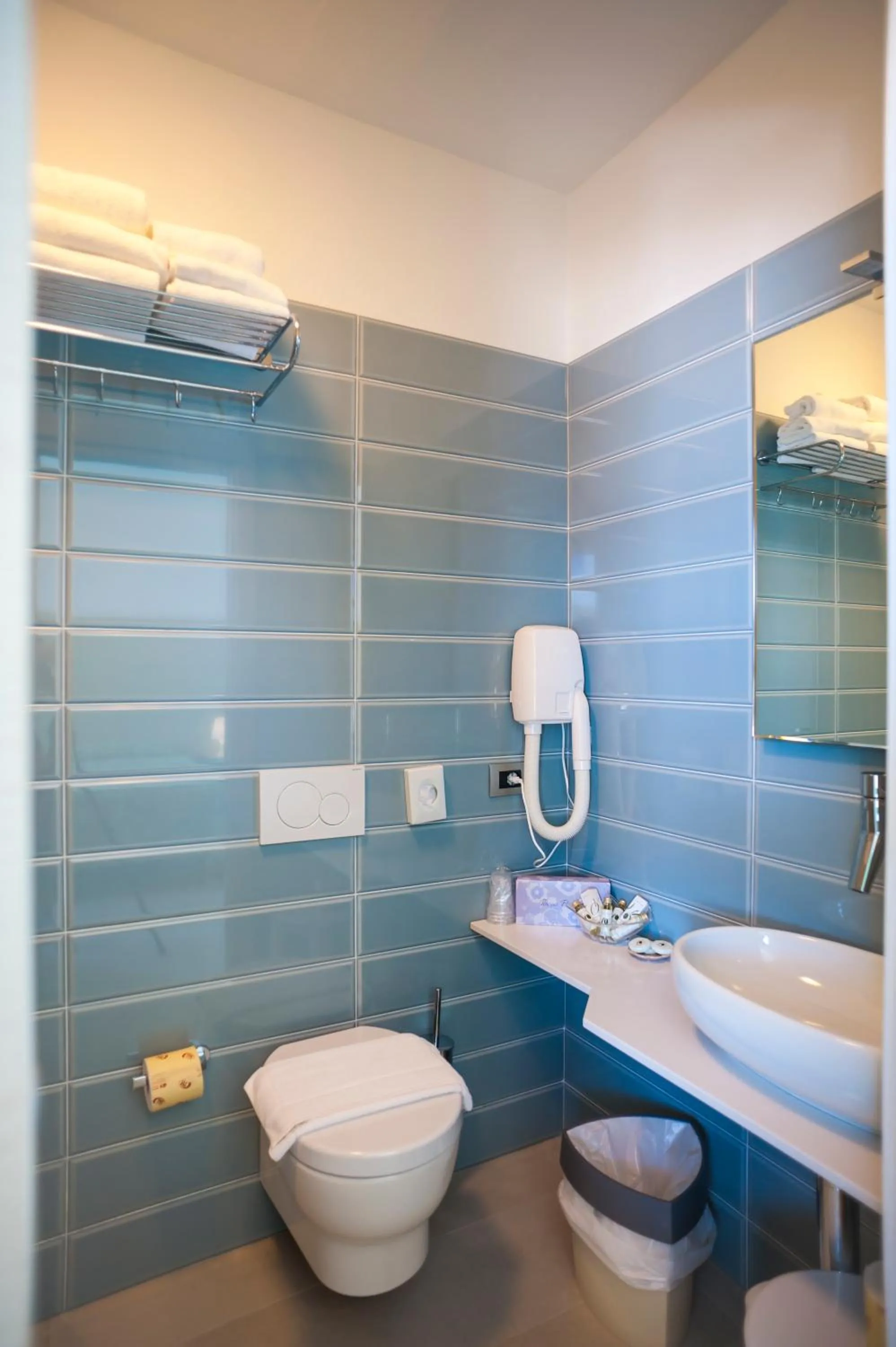 Shower in Hotel Montecristo