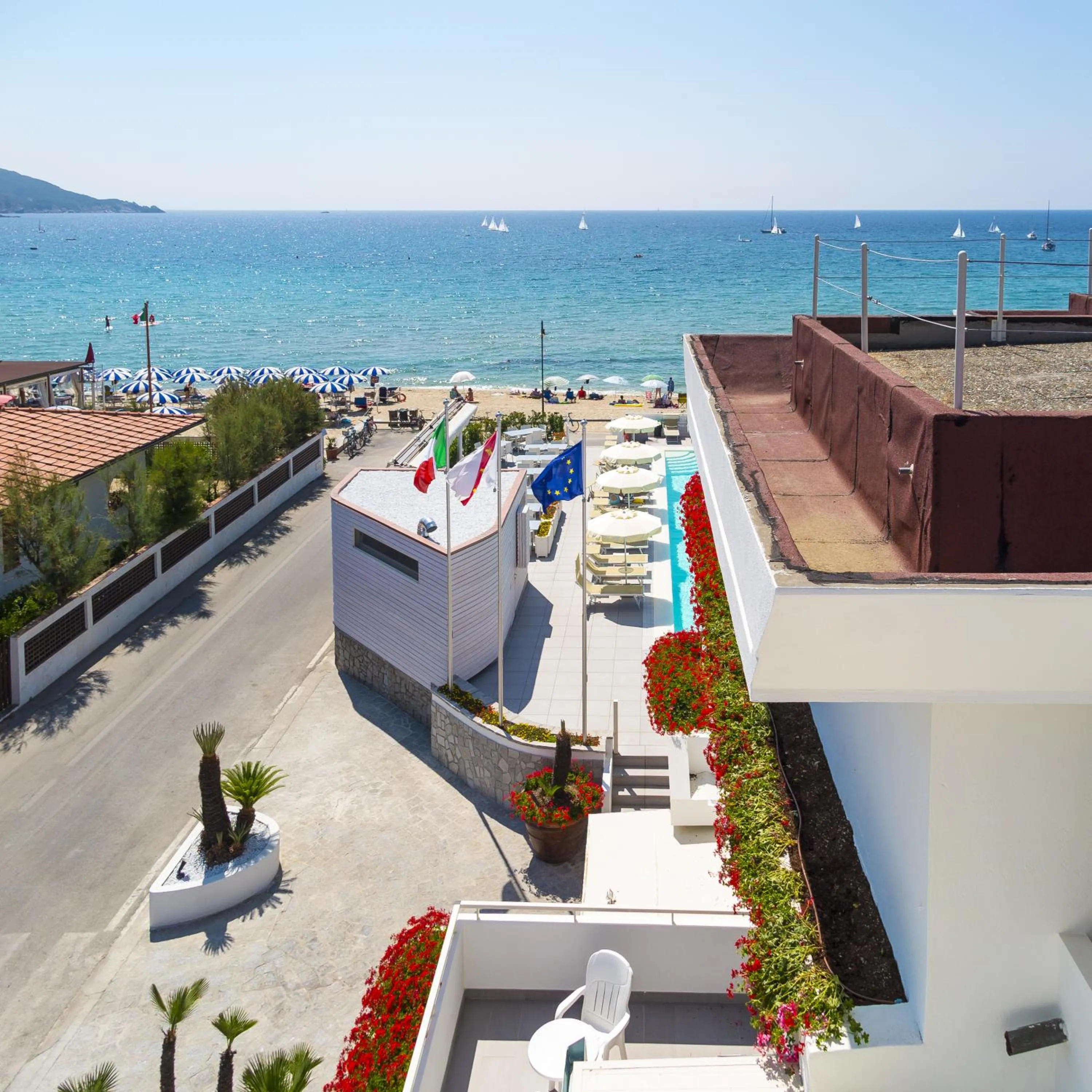 Restaurant/places to eat in Hotel Montecristo