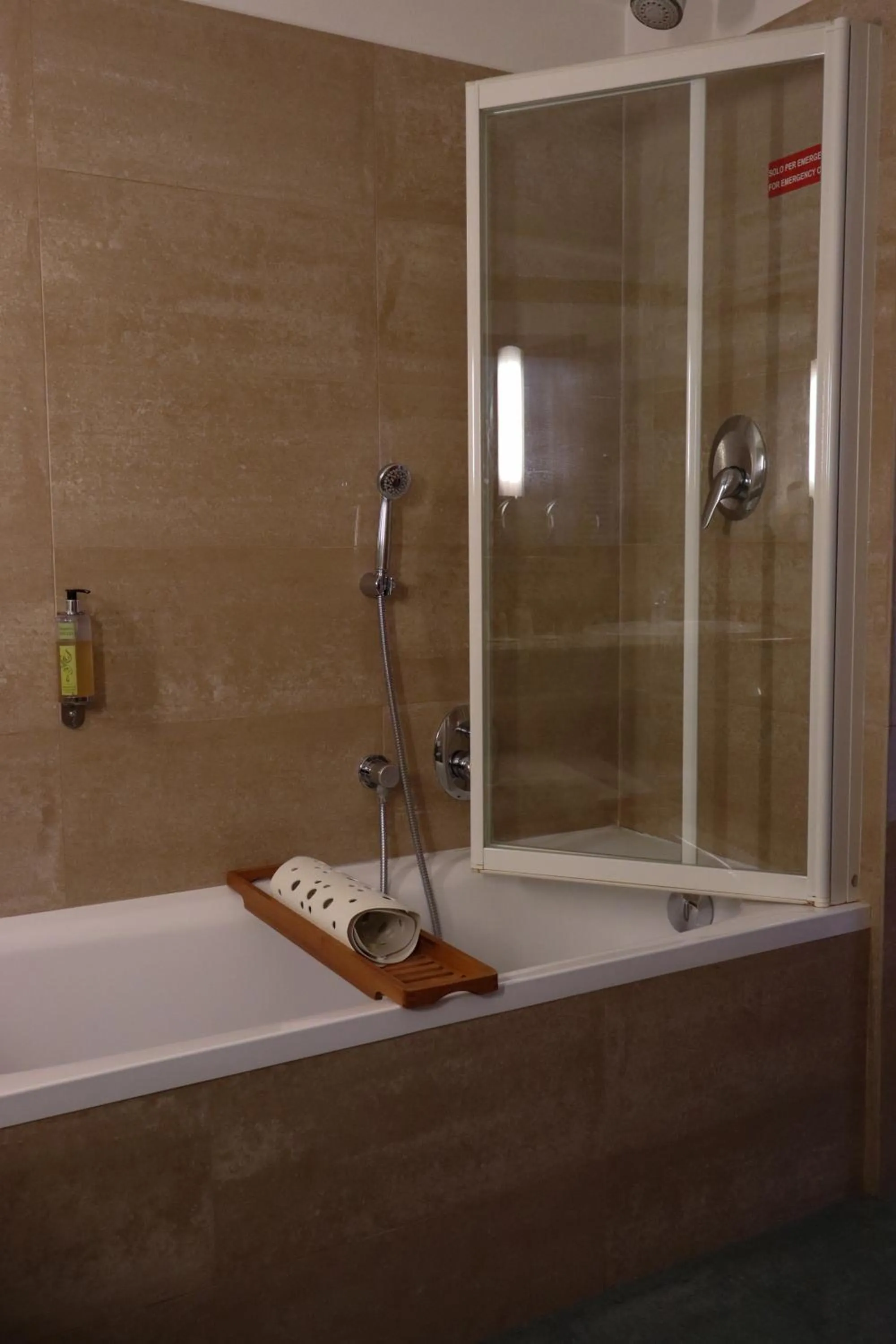 Shower in Monica Hotel Fiera