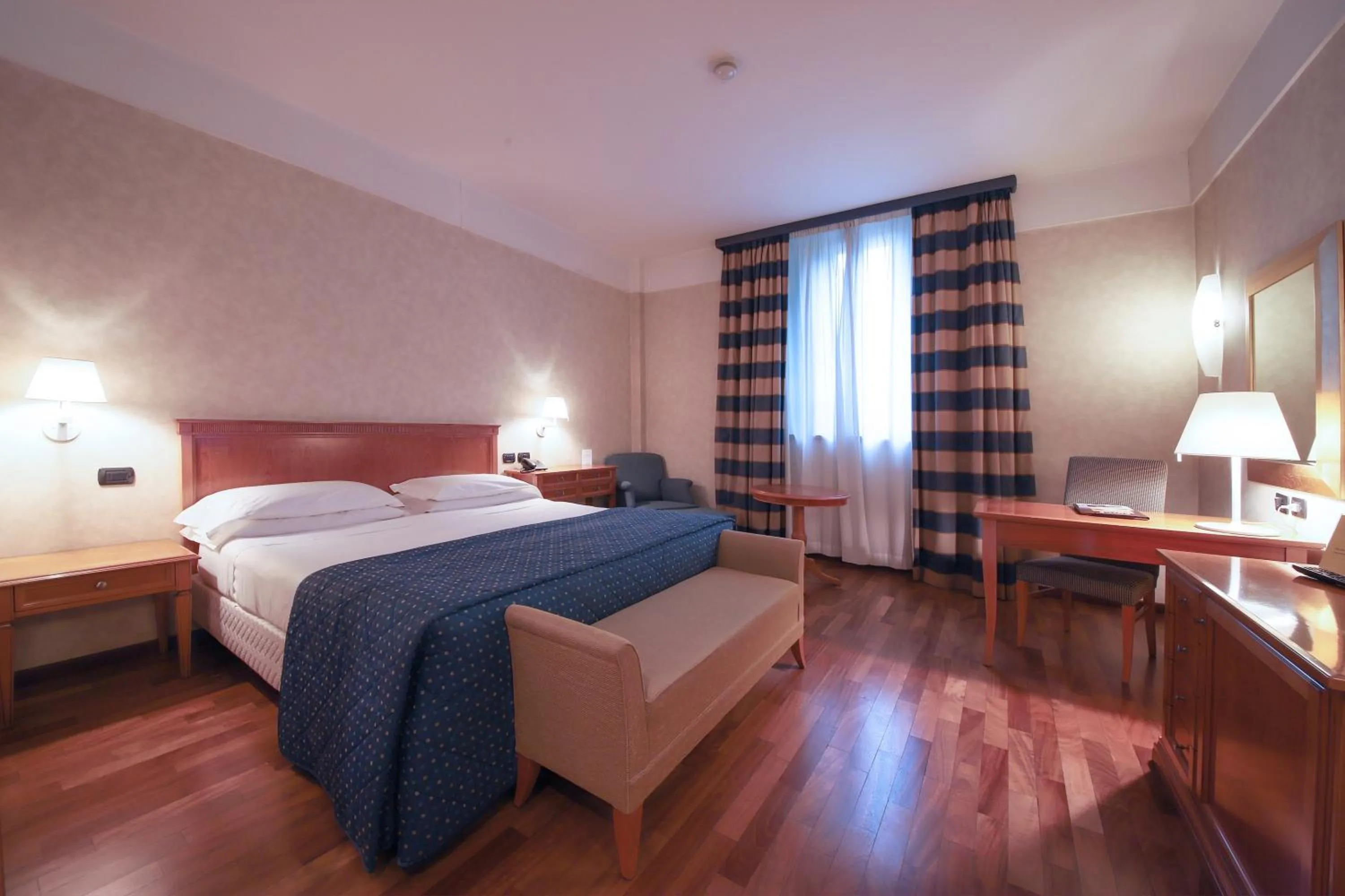 Bed in Monica Hotel Fiera