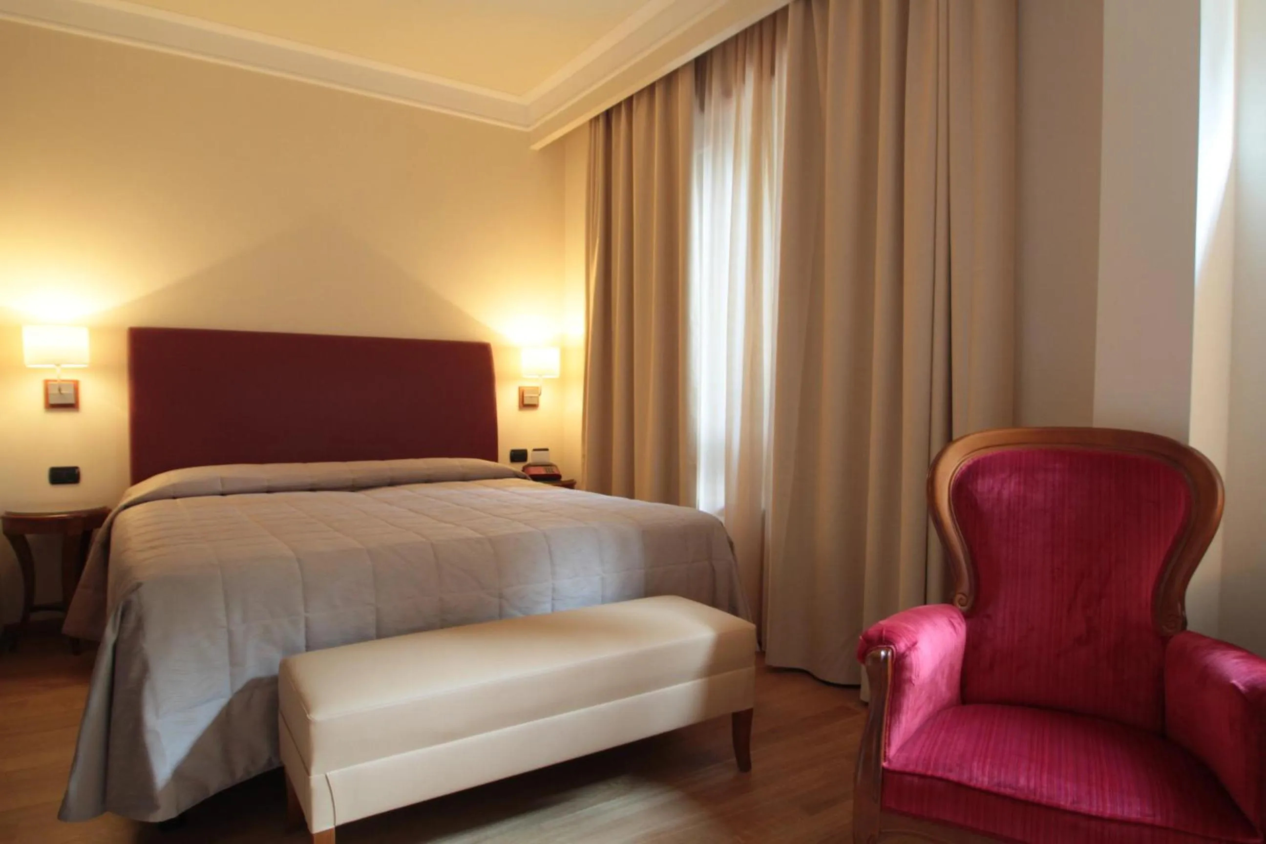 Superior Double Room - single occupancy in Monica Hotel Fiera
