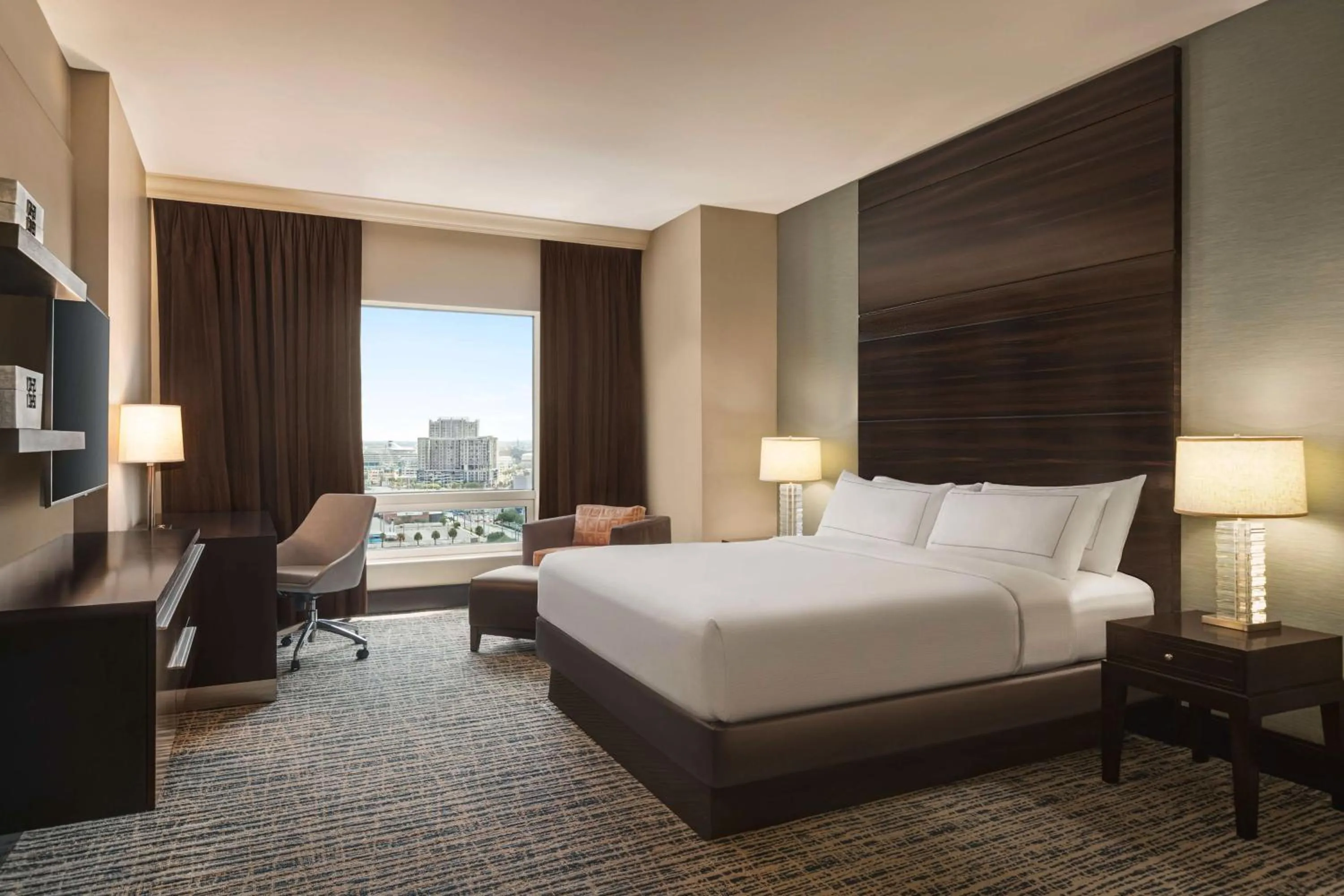 Bedroom, Bed in Hilton Tampa Downtown
