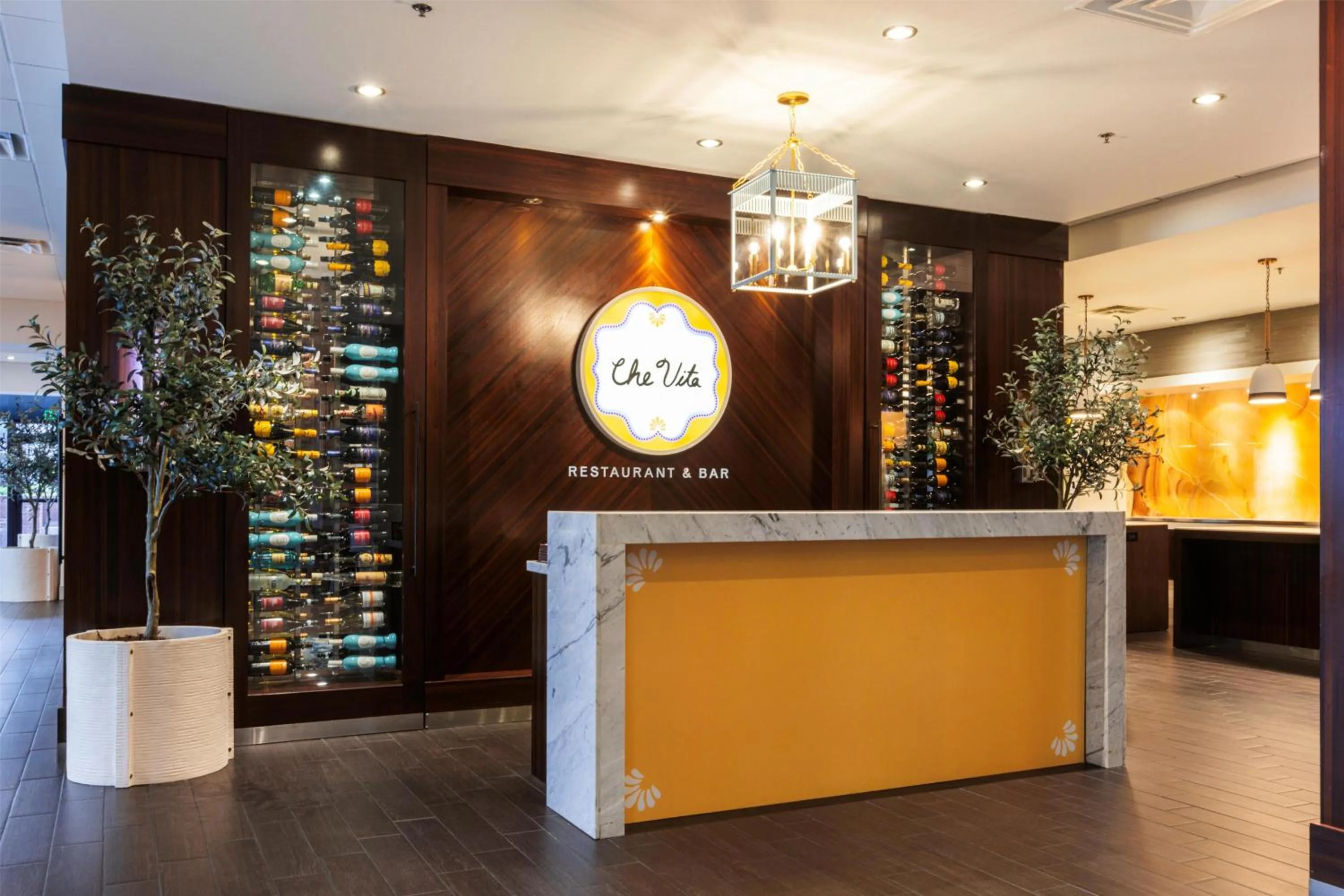 Restaurant/places to eat in Hilton Tampa Downtown