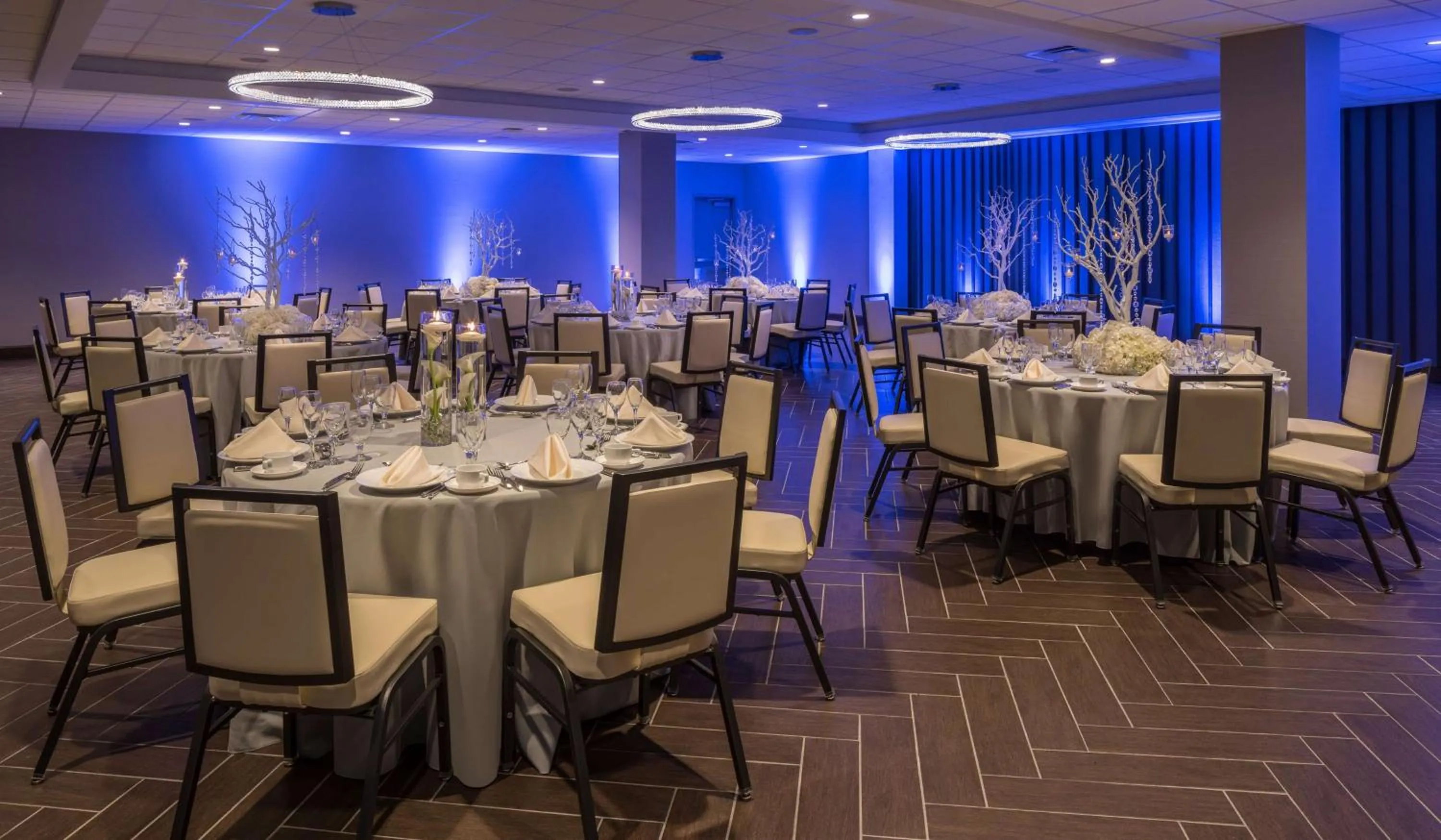 Dining area in Hilton Tampa Downtown