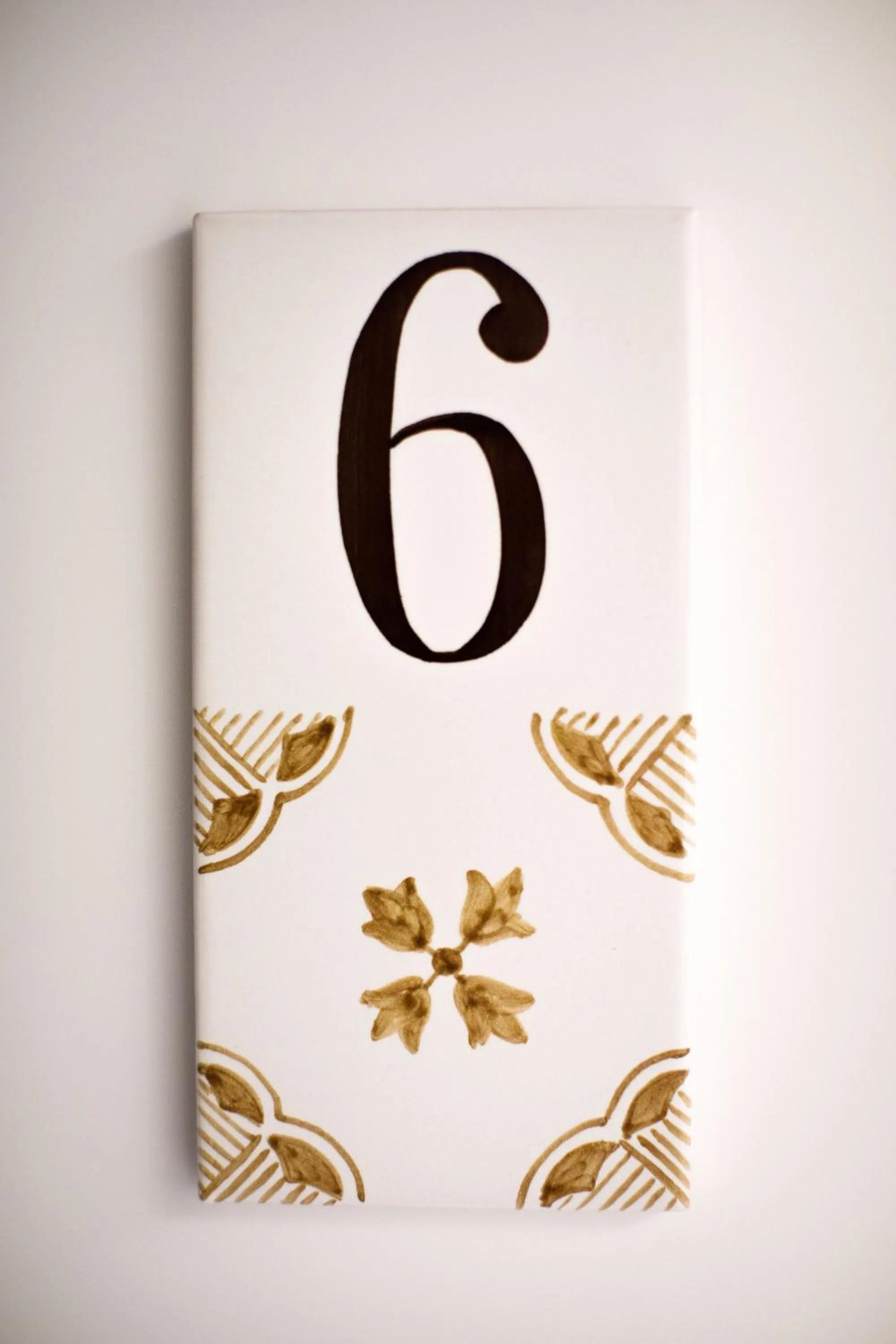 Decorative detail in MelRose Napoli