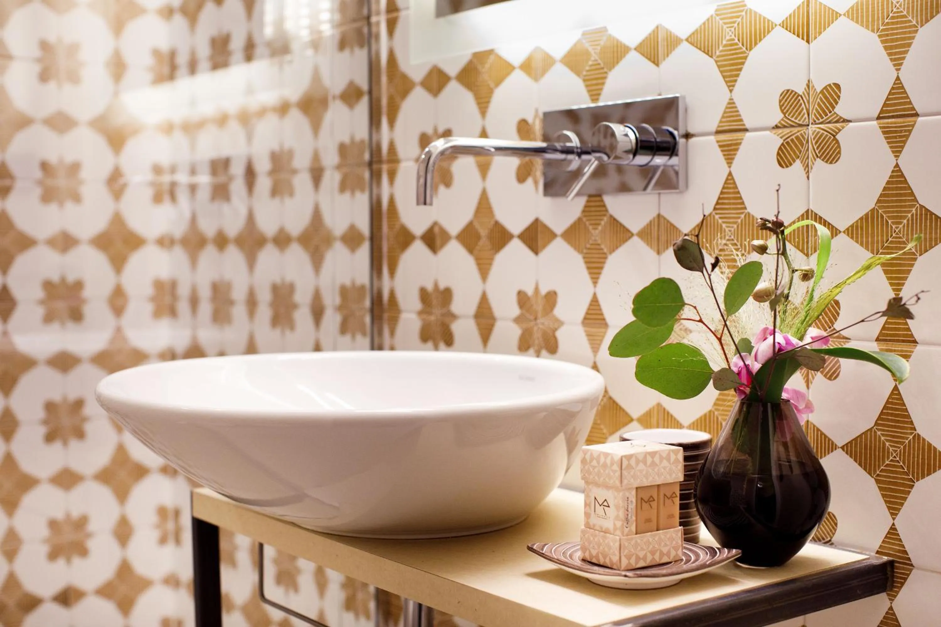 Bathroom in MelRose Napoli