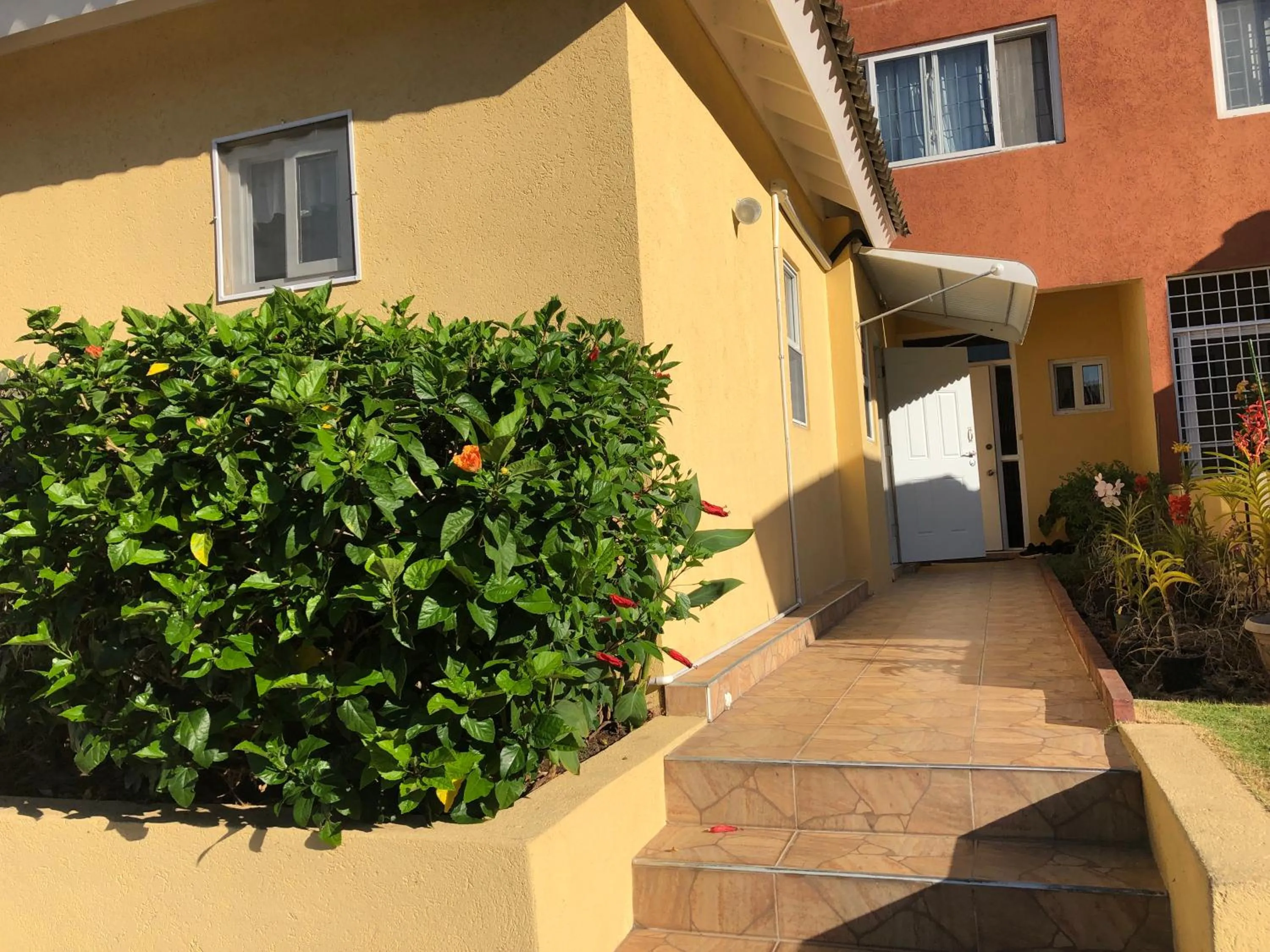 Facade/entrance in Brittany Manor Retreat