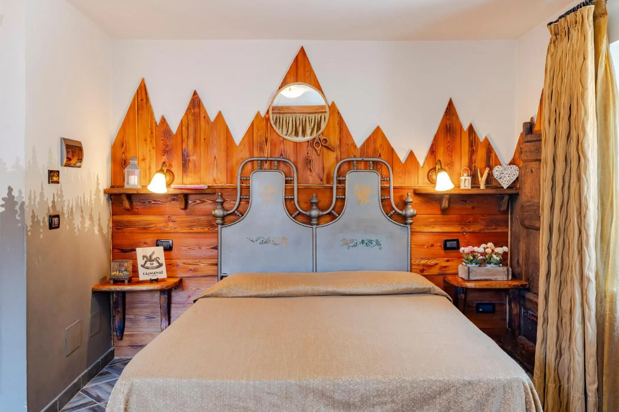 Family Room in Hotel&Restaurant Armanac de Toubïe Family Room in Hotel&Restaurant Armanac de Toubïe