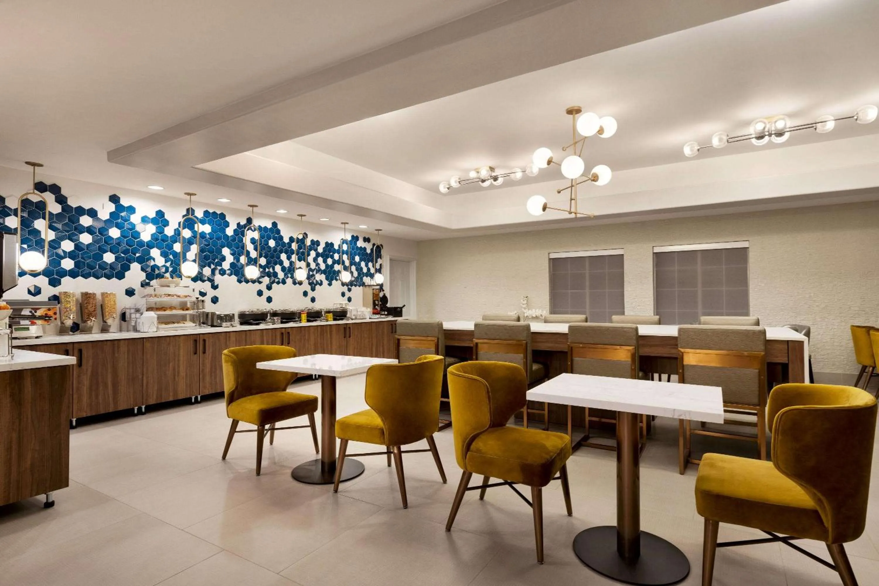 Restaurant/places to eat in La Quinta by Wyndham Port Arthur