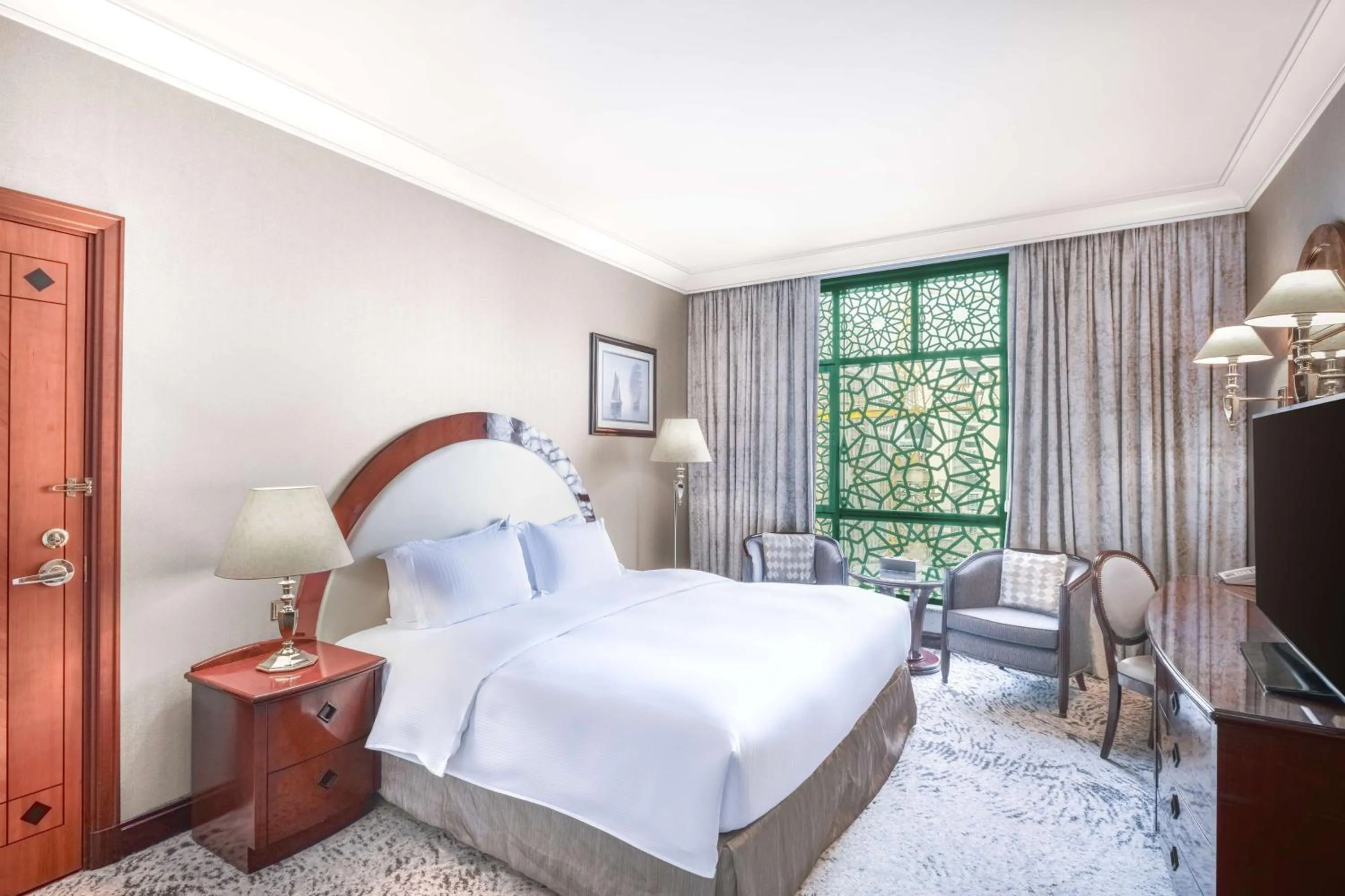 Bedroom, Bed in Madinah Hilton Hotel