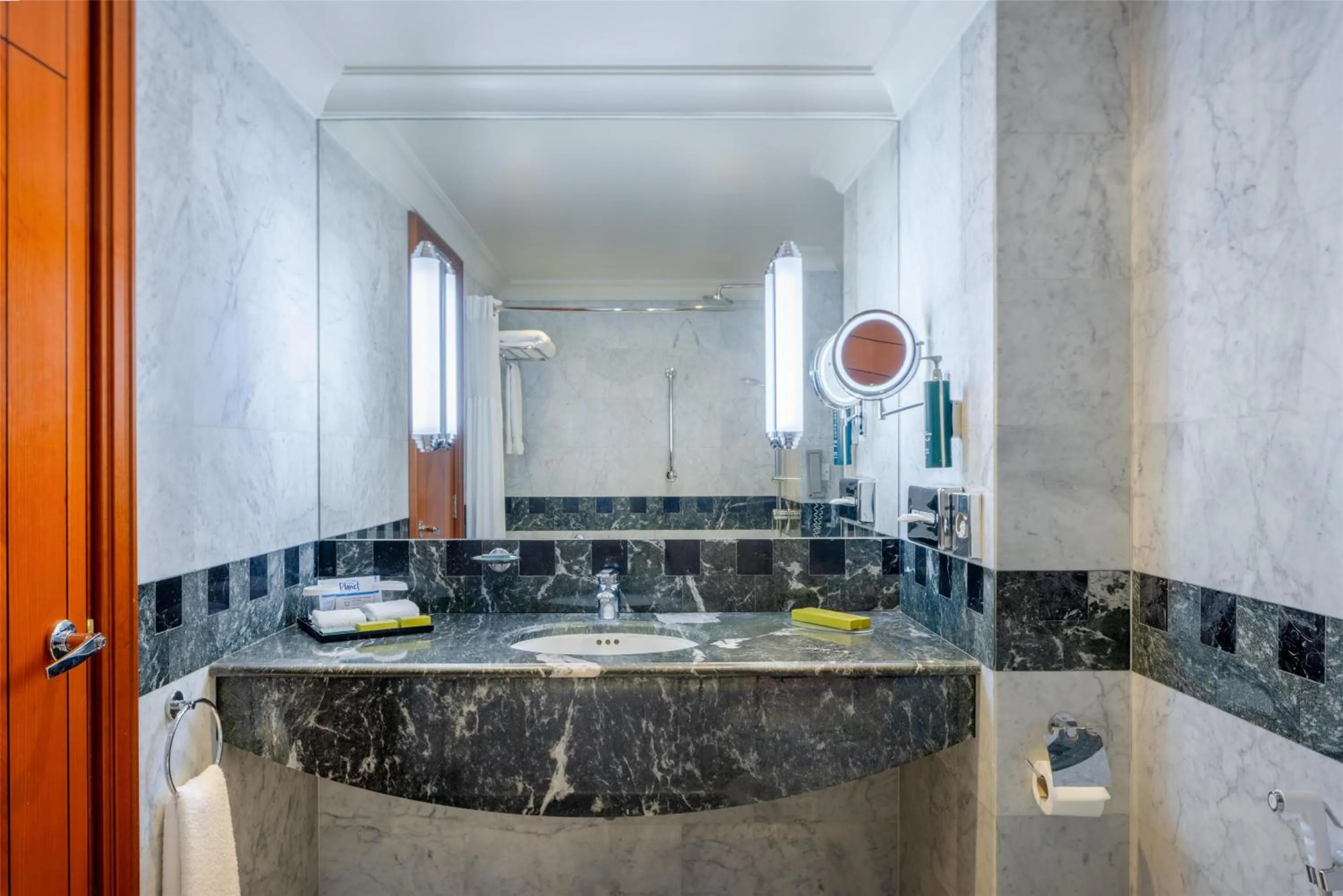 Bathroom in Madinah Hilton Hotel