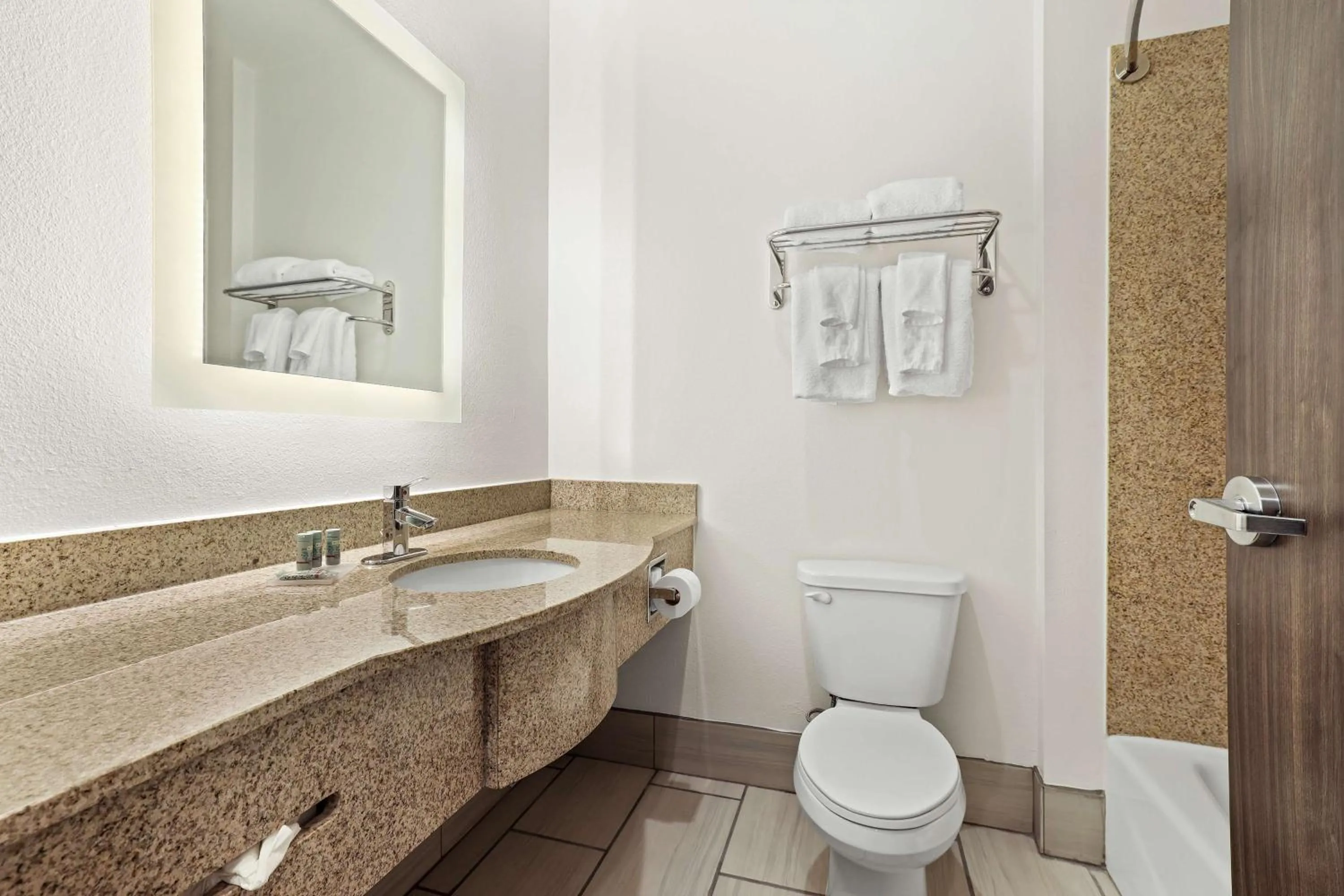 Bathroom in Best Western Iowa - Lake Charles East