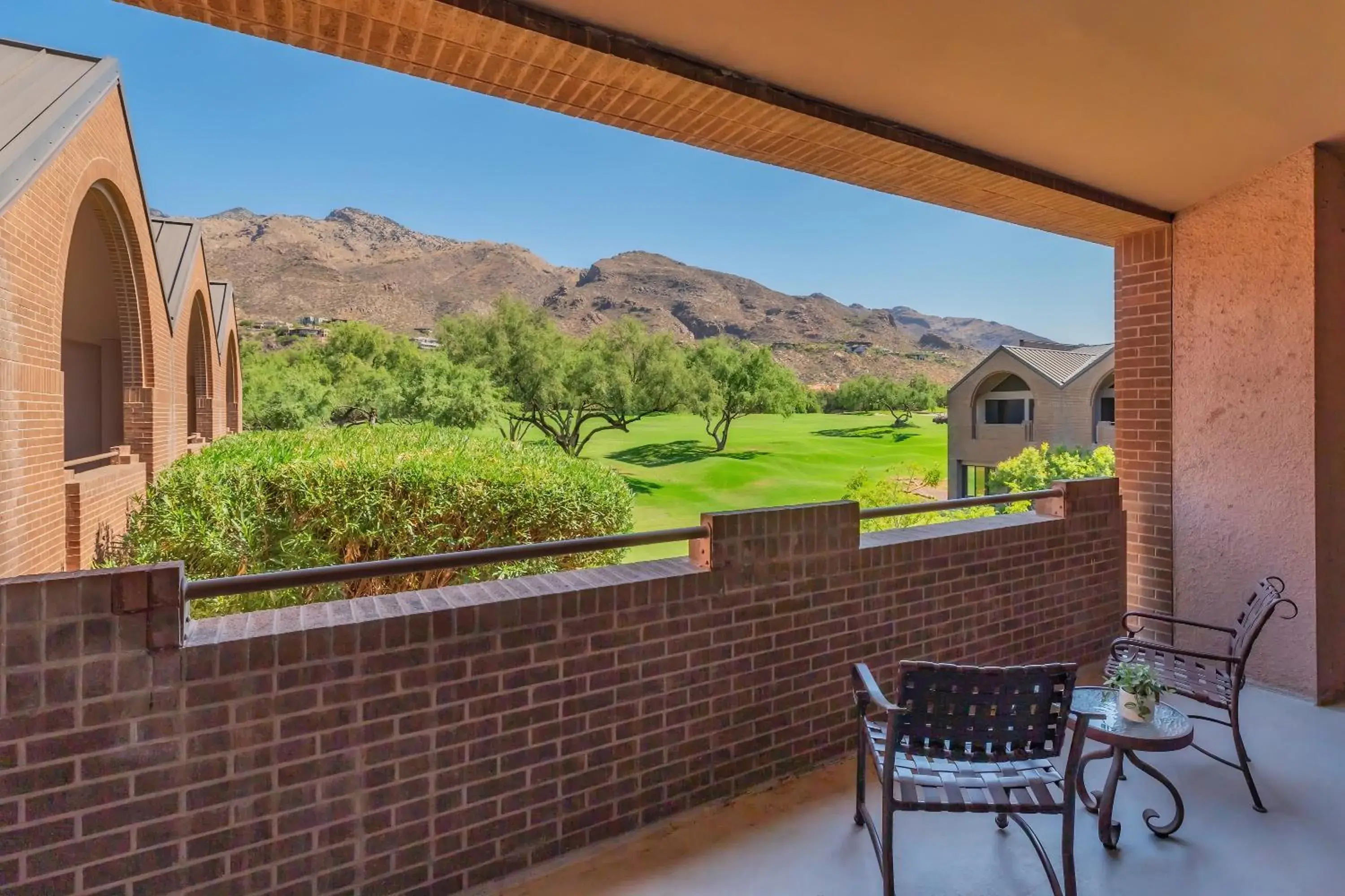Suite with Mountain View in Ventana Canyon Club and Lodge Suite with Mountain View in Ventana Canyon Club and Lodge