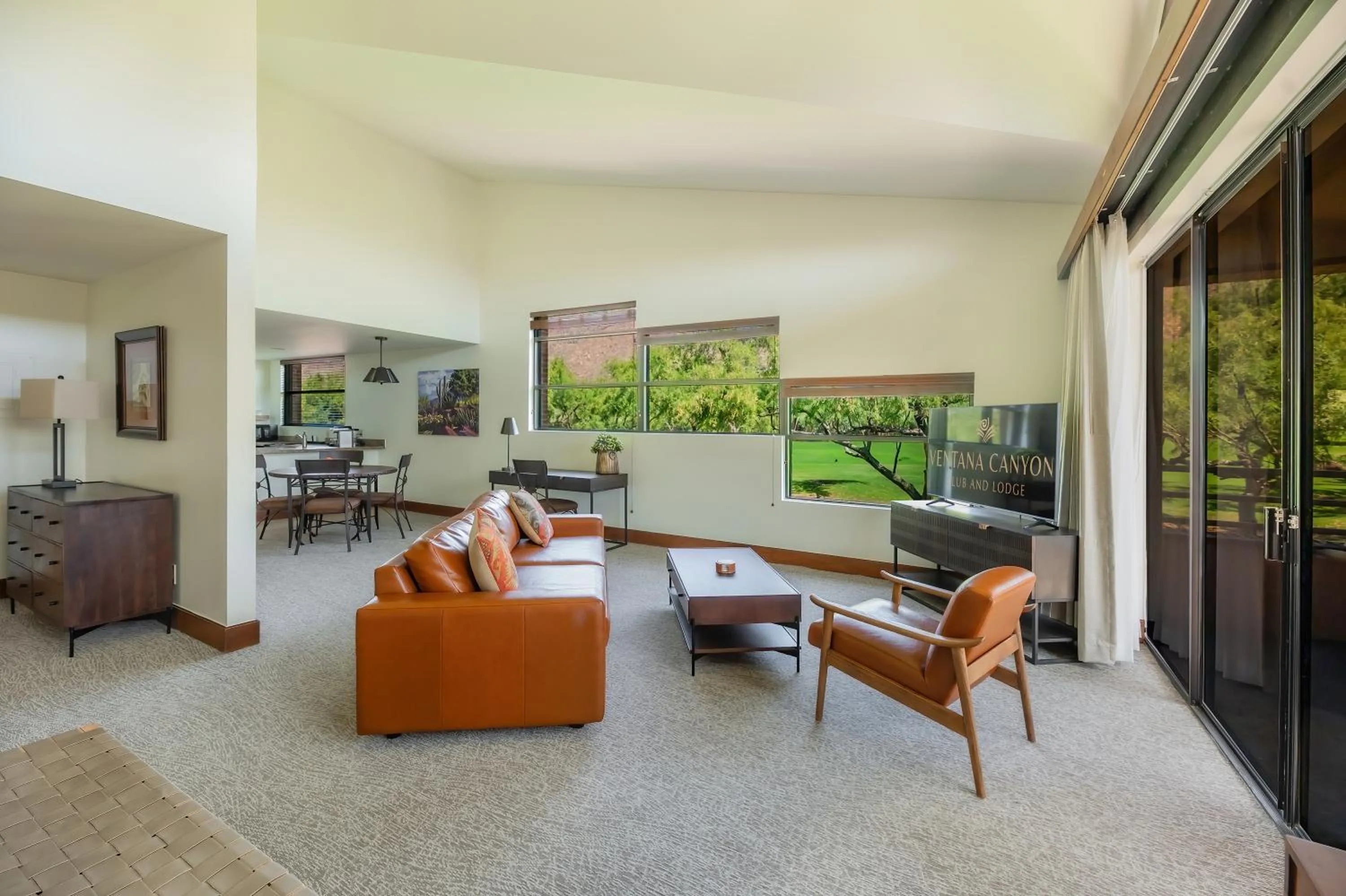 Living room in Ventana Canyon Club and Lodge