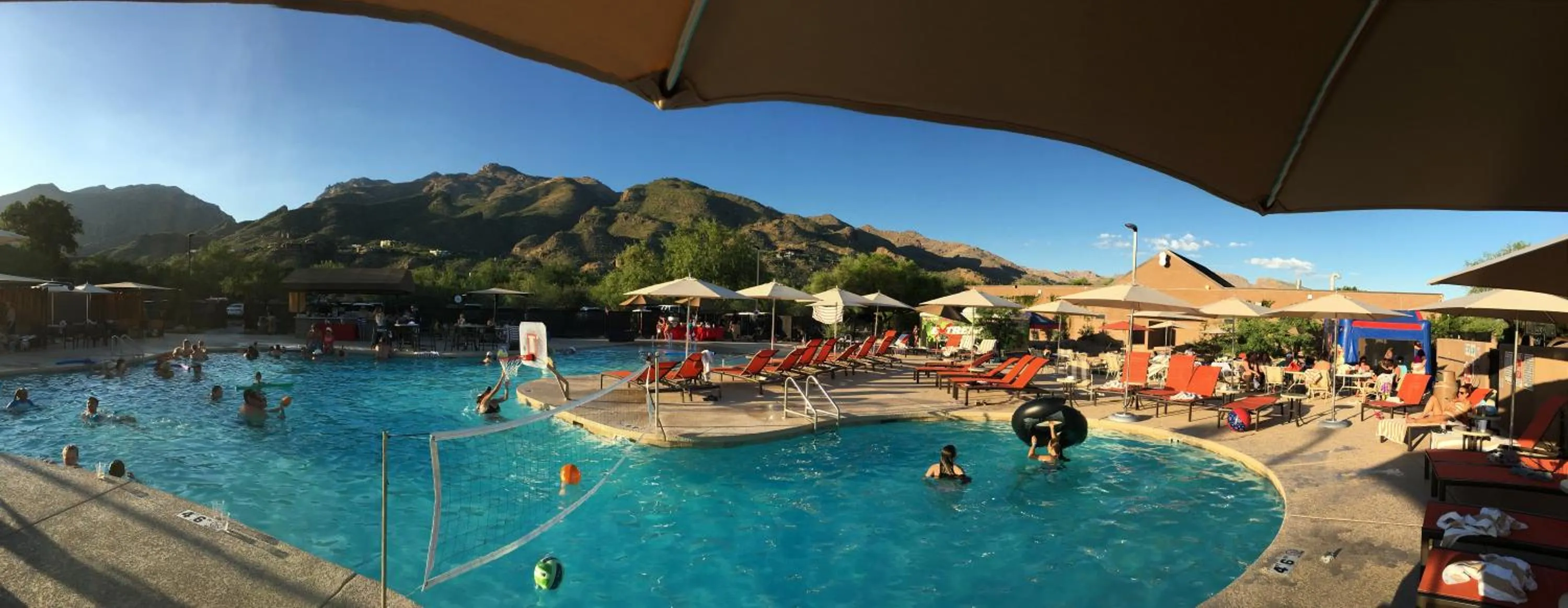 Swimming pool in Ventana Canyon Club and Lodge