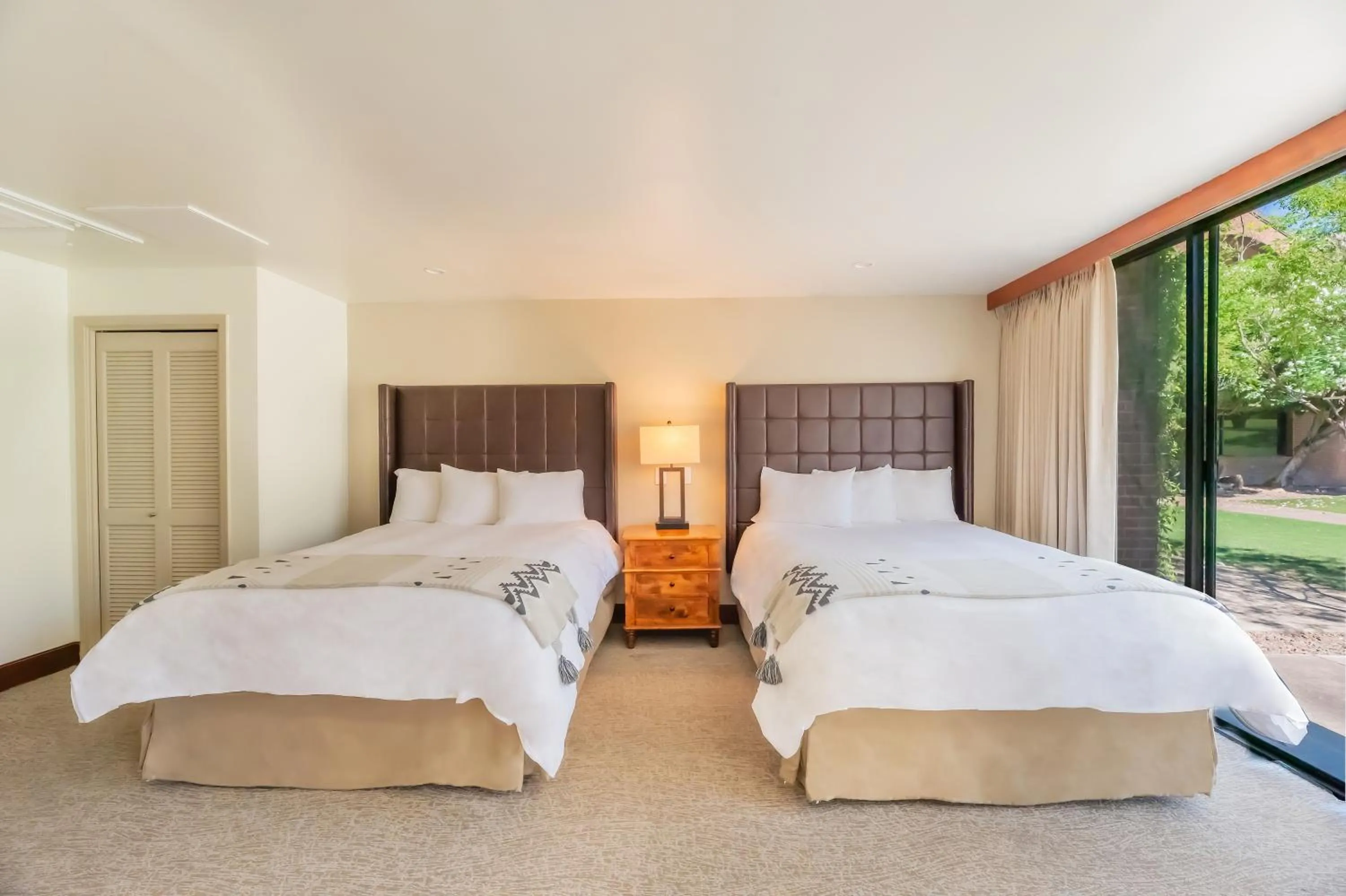 Bedroom, Bed in Ventana Canyon Club and Lodge