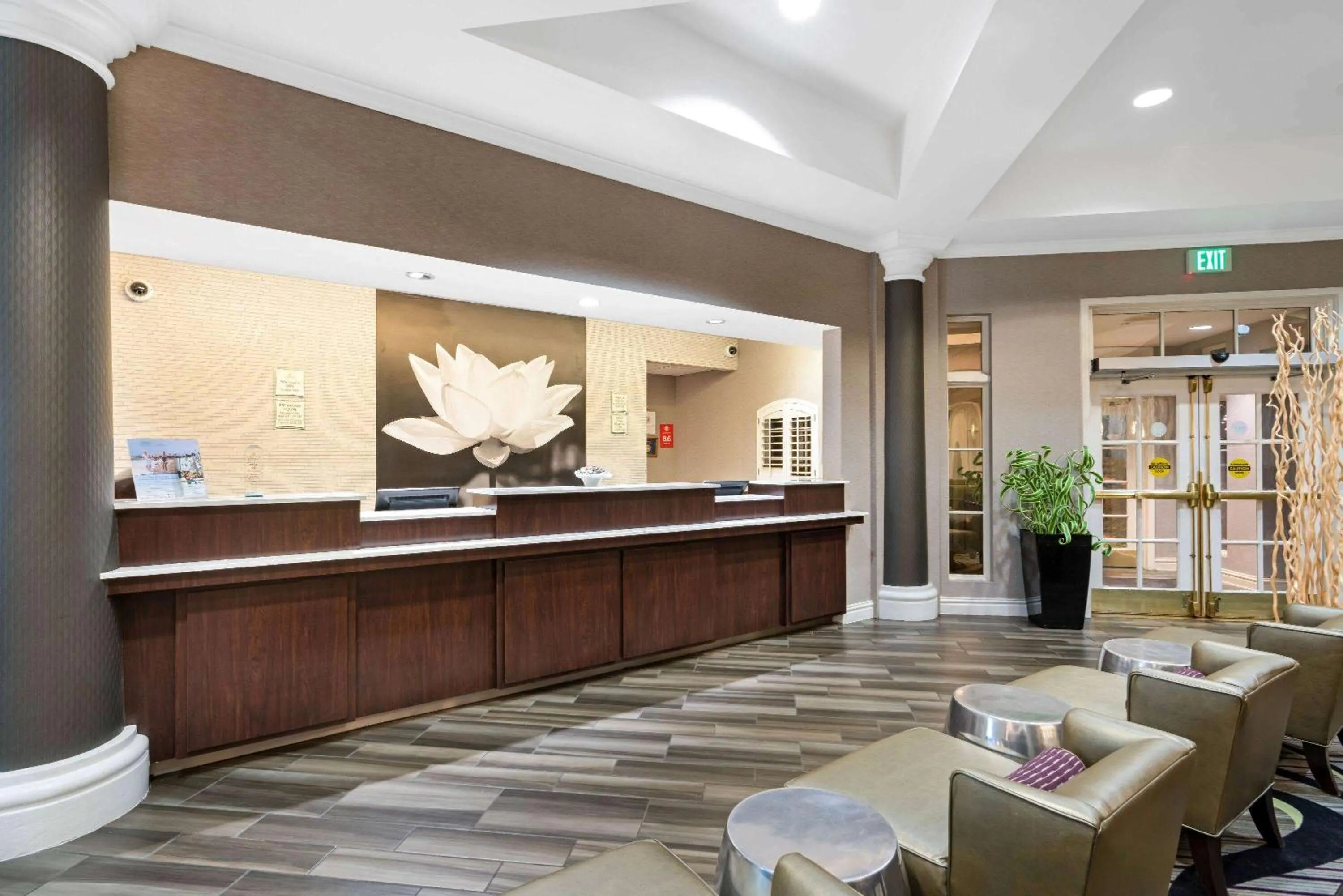 Lobby or reception in La Quinta by Wyndham Mesa Superstition Springs