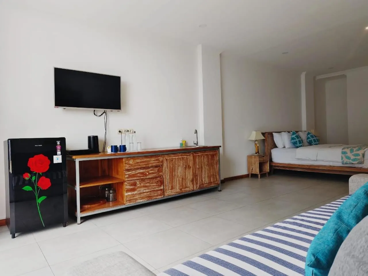 TV and multimedia, Bed in Triple 8 Suites